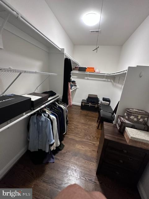 LANGLEY MANOR - Residential