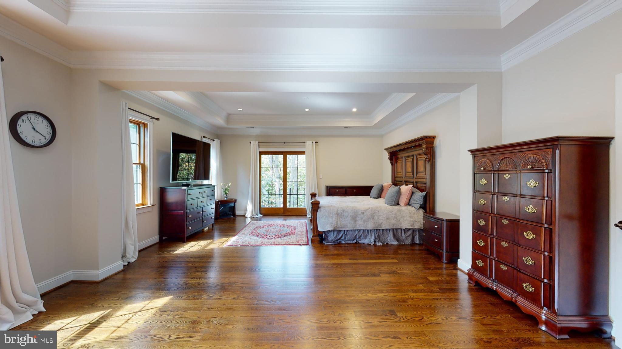 LANGLEY MANOR - Residential