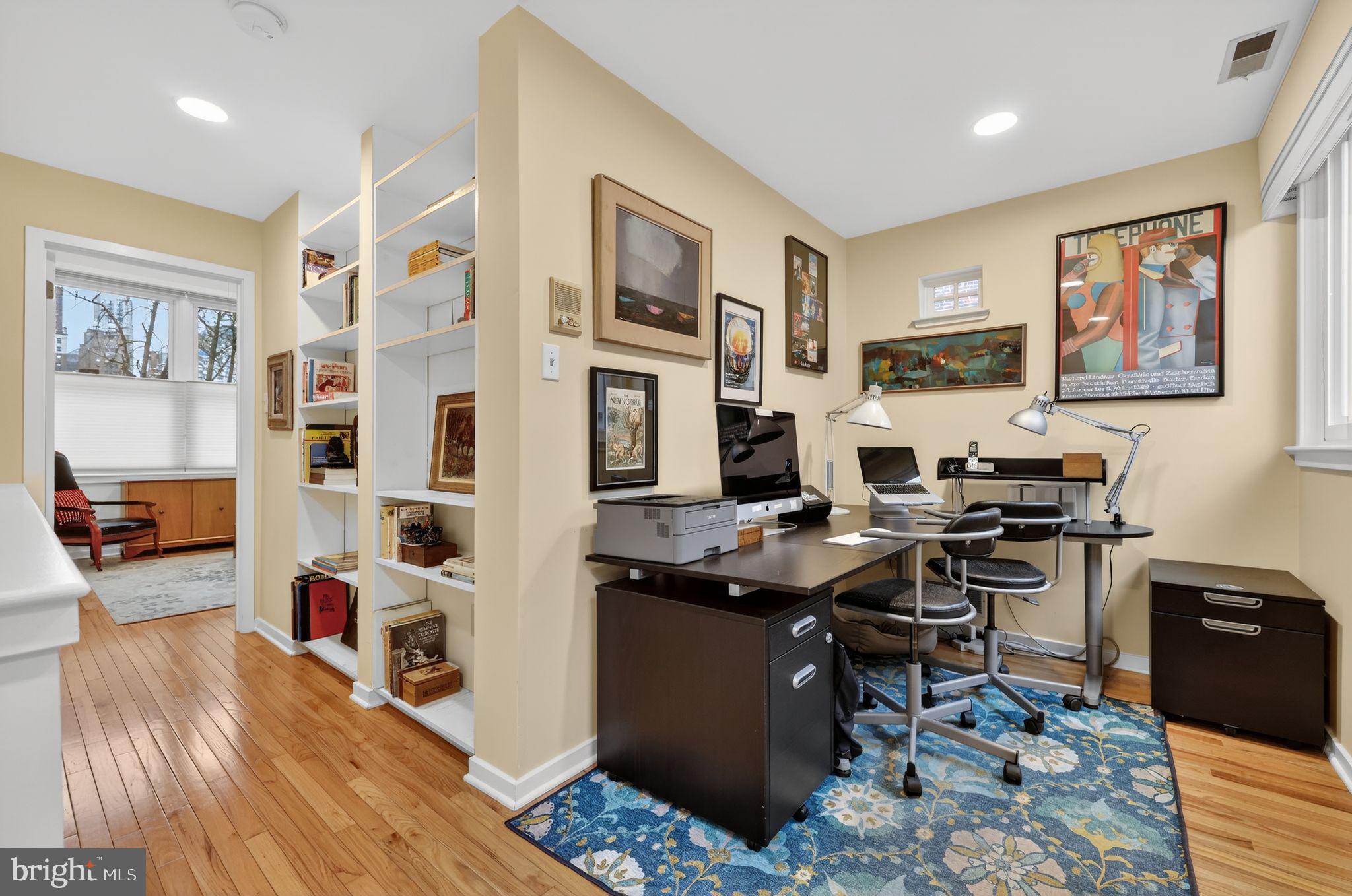 WASHINGTON SQ WEST - Residential