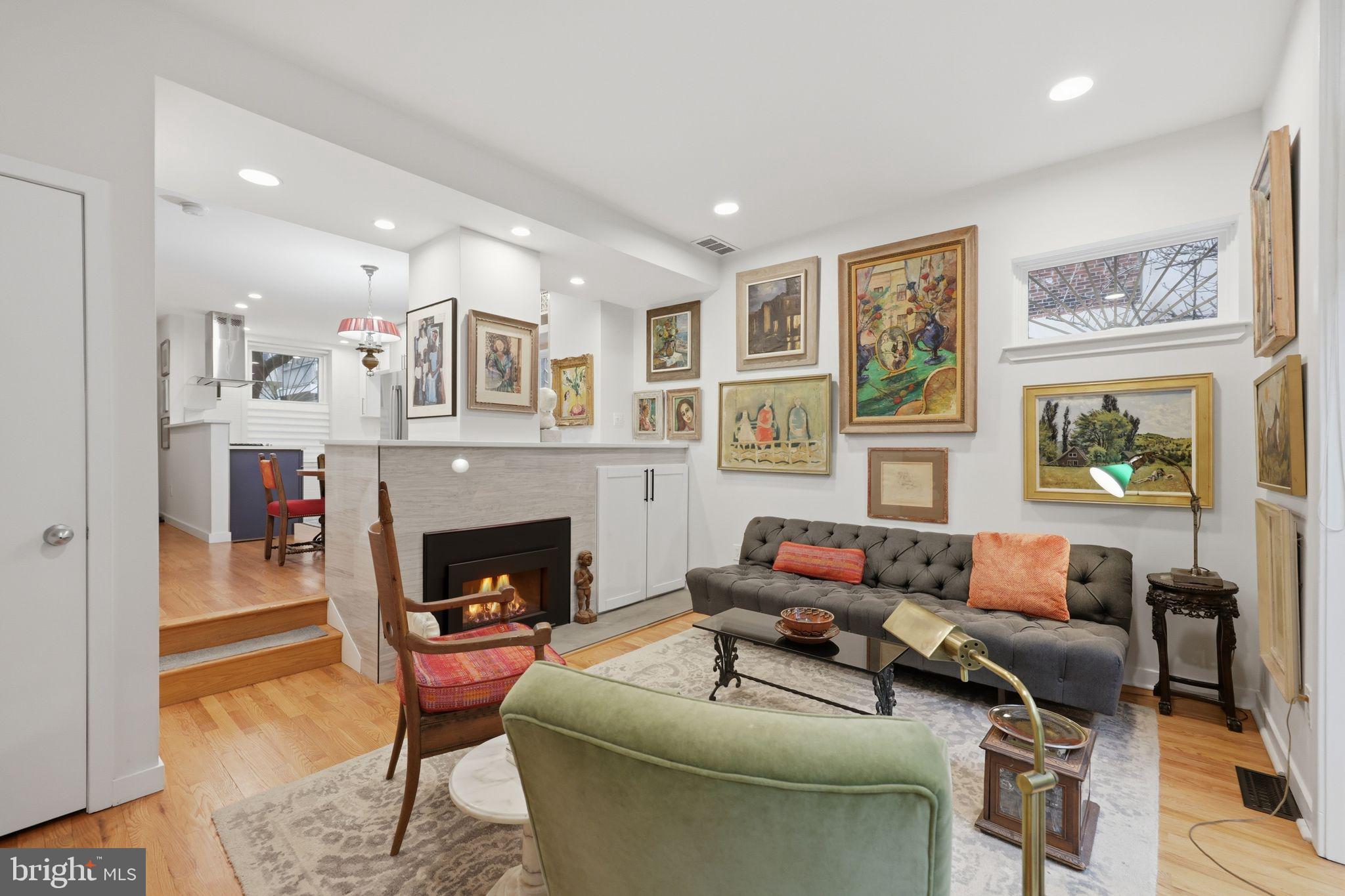 WASHINGTON SQ WEST - Residential