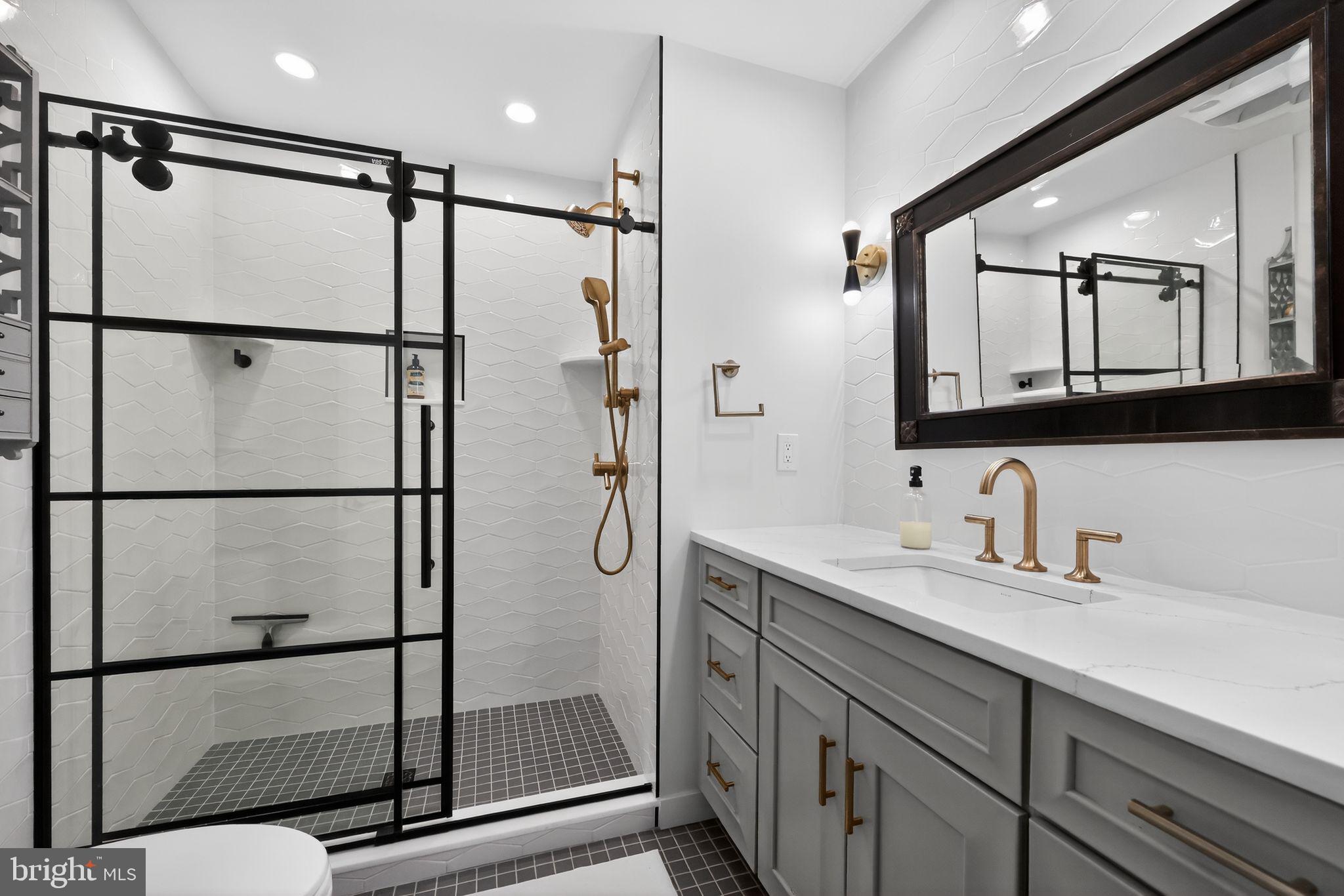 WASHINGTON SQ WEST - Residential