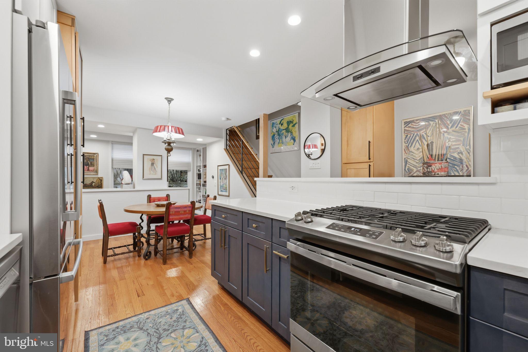 WASHINGTON SQ WEST - Residential