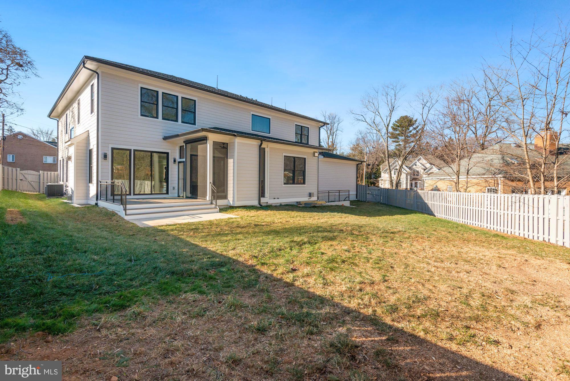 SOUTHRIDGE - Residential