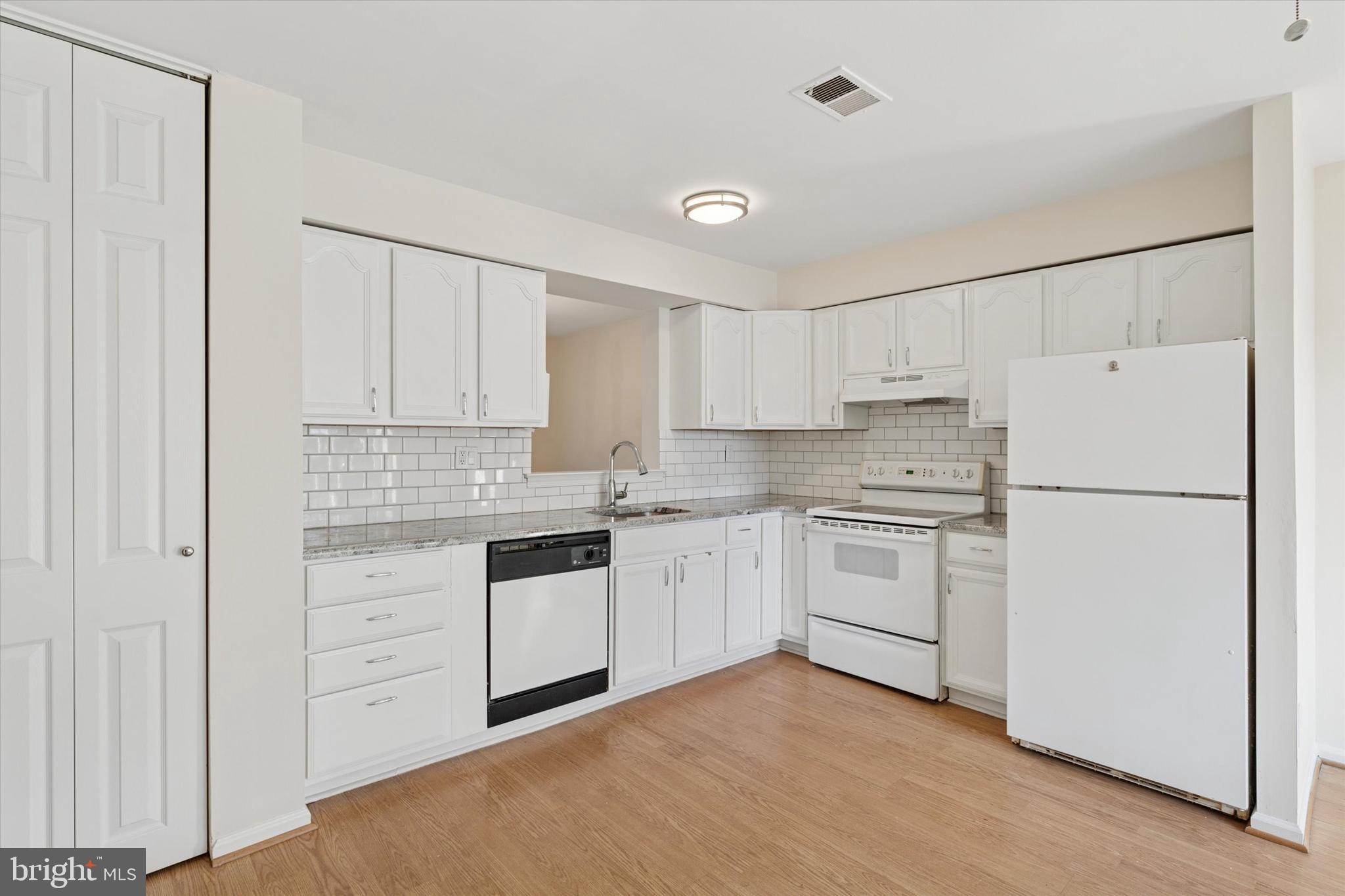 RHONDDA - Residential