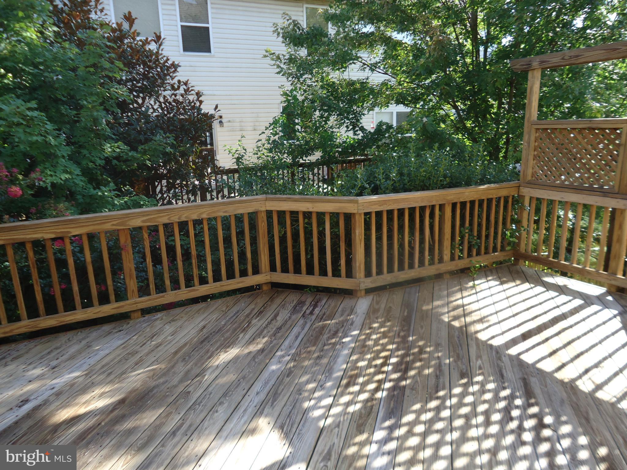 FAIR LAKES COURT - Residential Lease