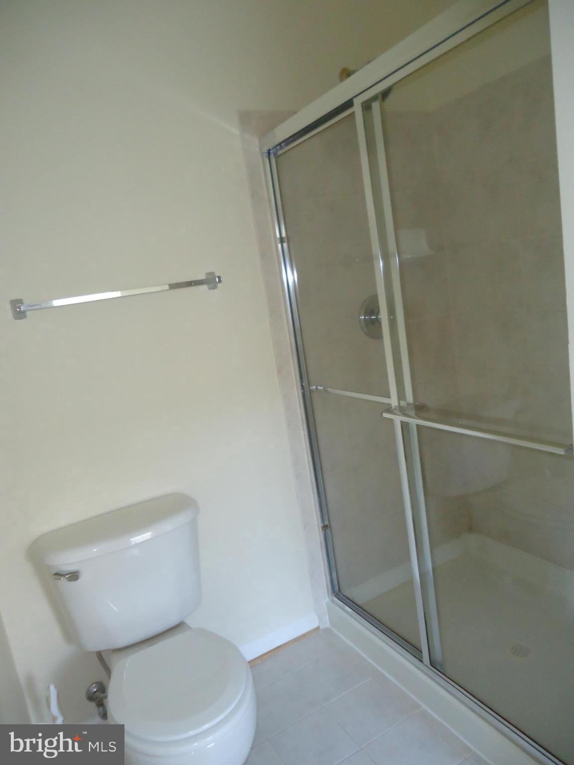 FAIR LAKES COURT - Residential Lease