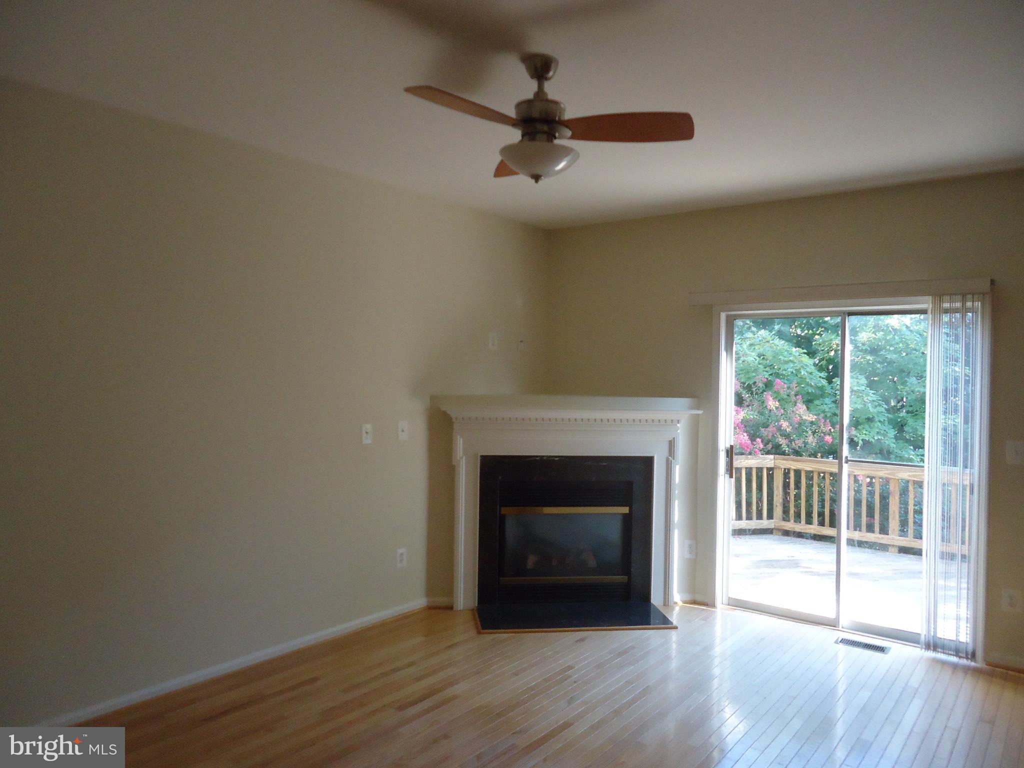 FAIR LAKES COURT - Residential Lease