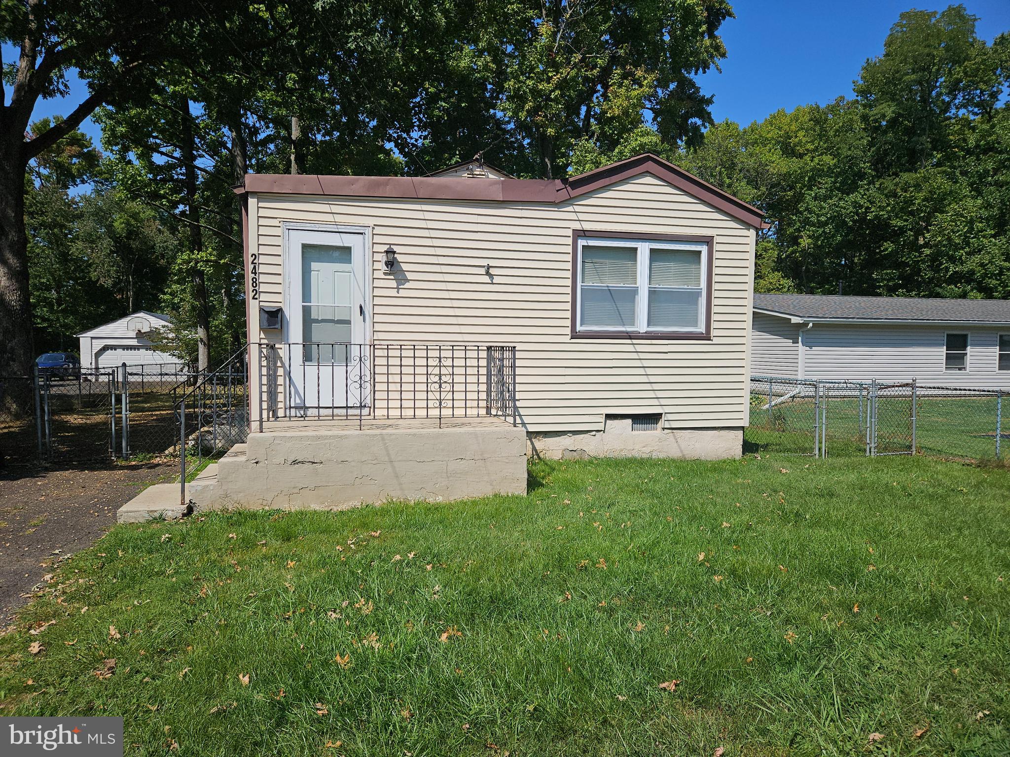 EDDINGTON PARK - Residential Lease