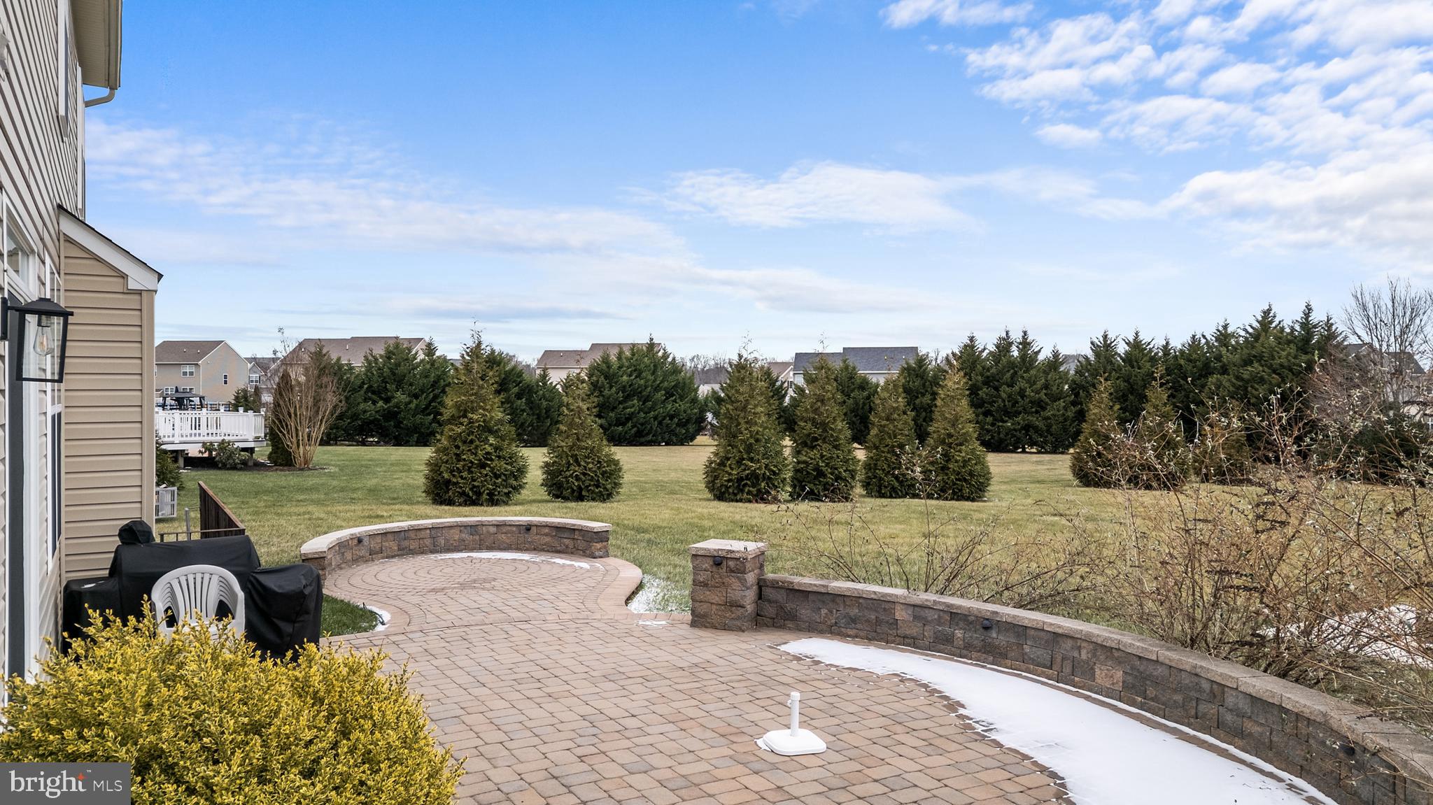 SHANNON COVE - Residential