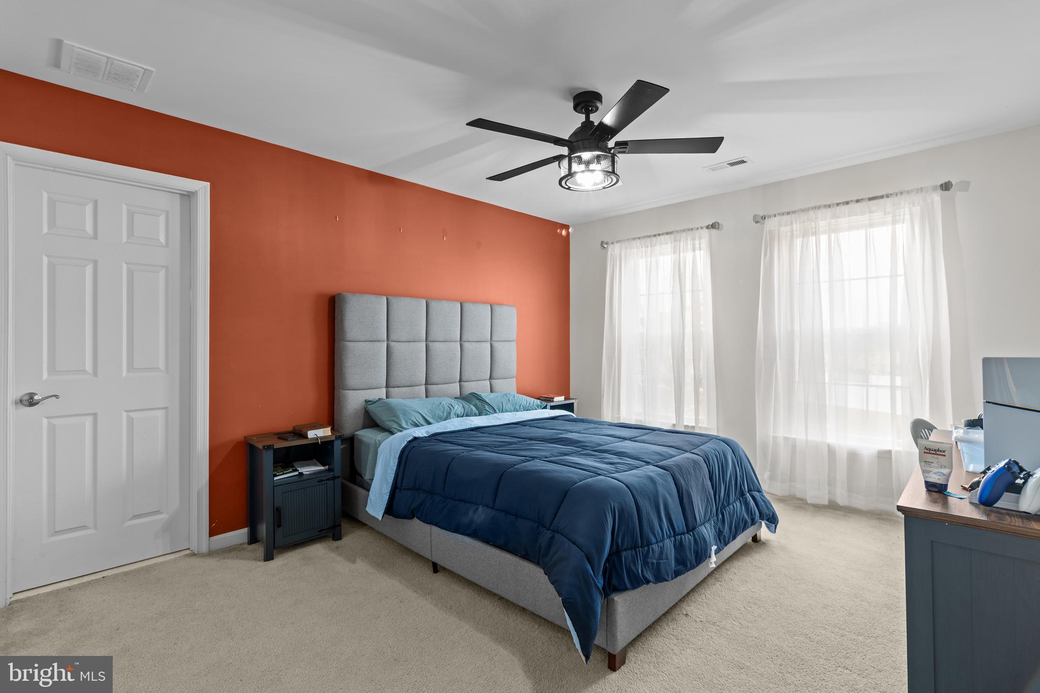 SHANNON COVE - Residential