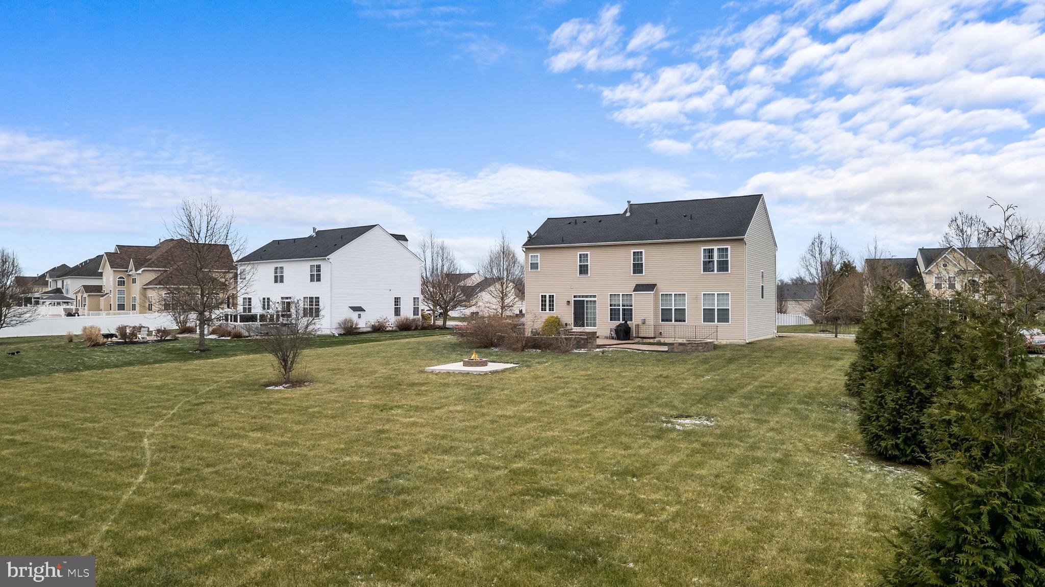 SHANNON COVE - Residential