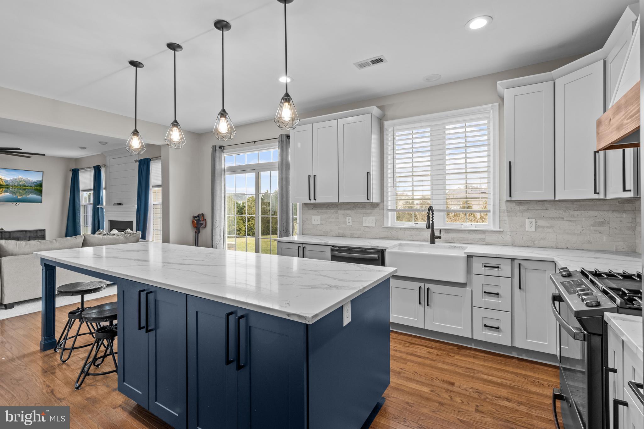 SHANNON COVE - Residential