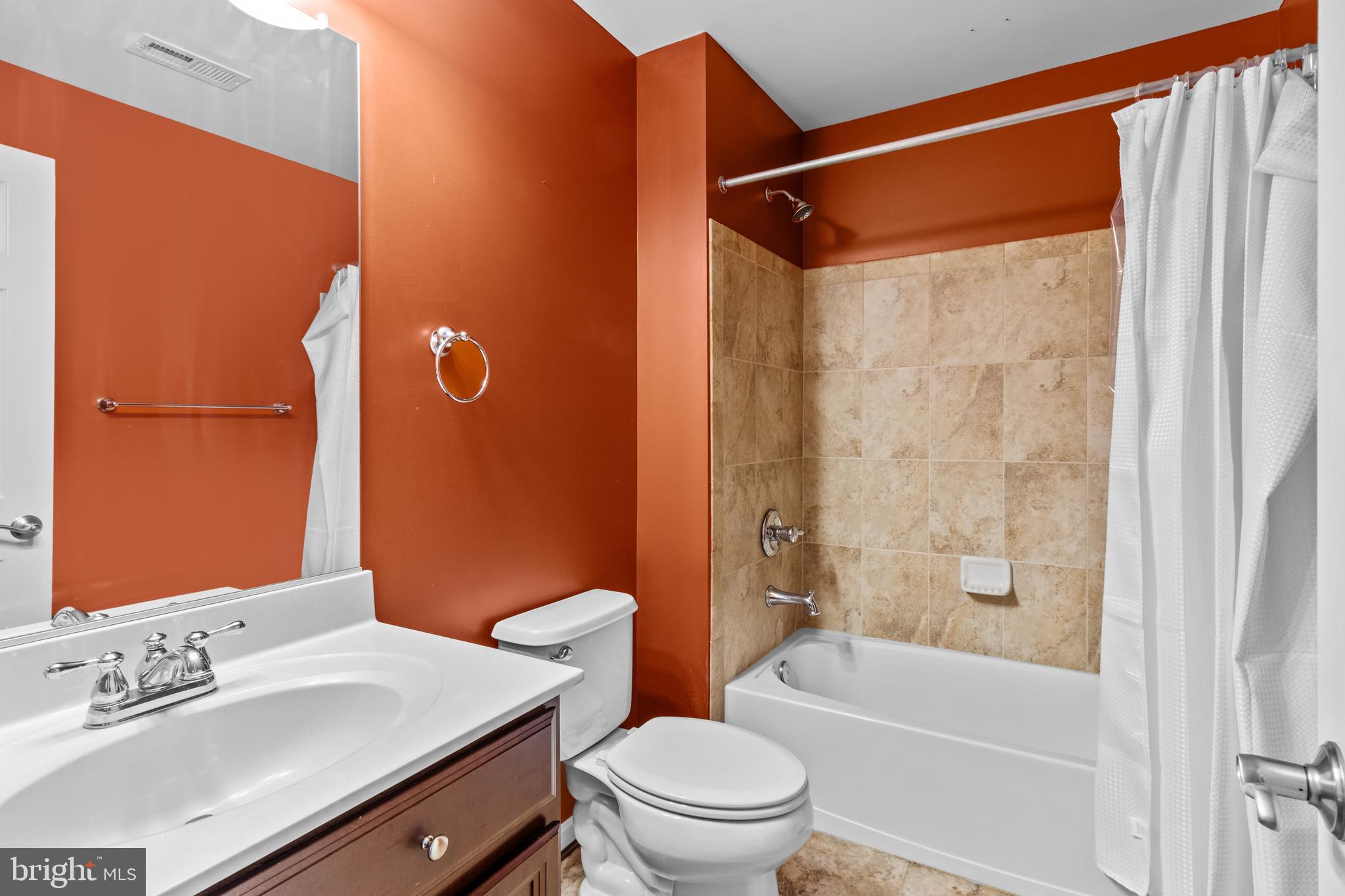 SHANNON COVE - Residential