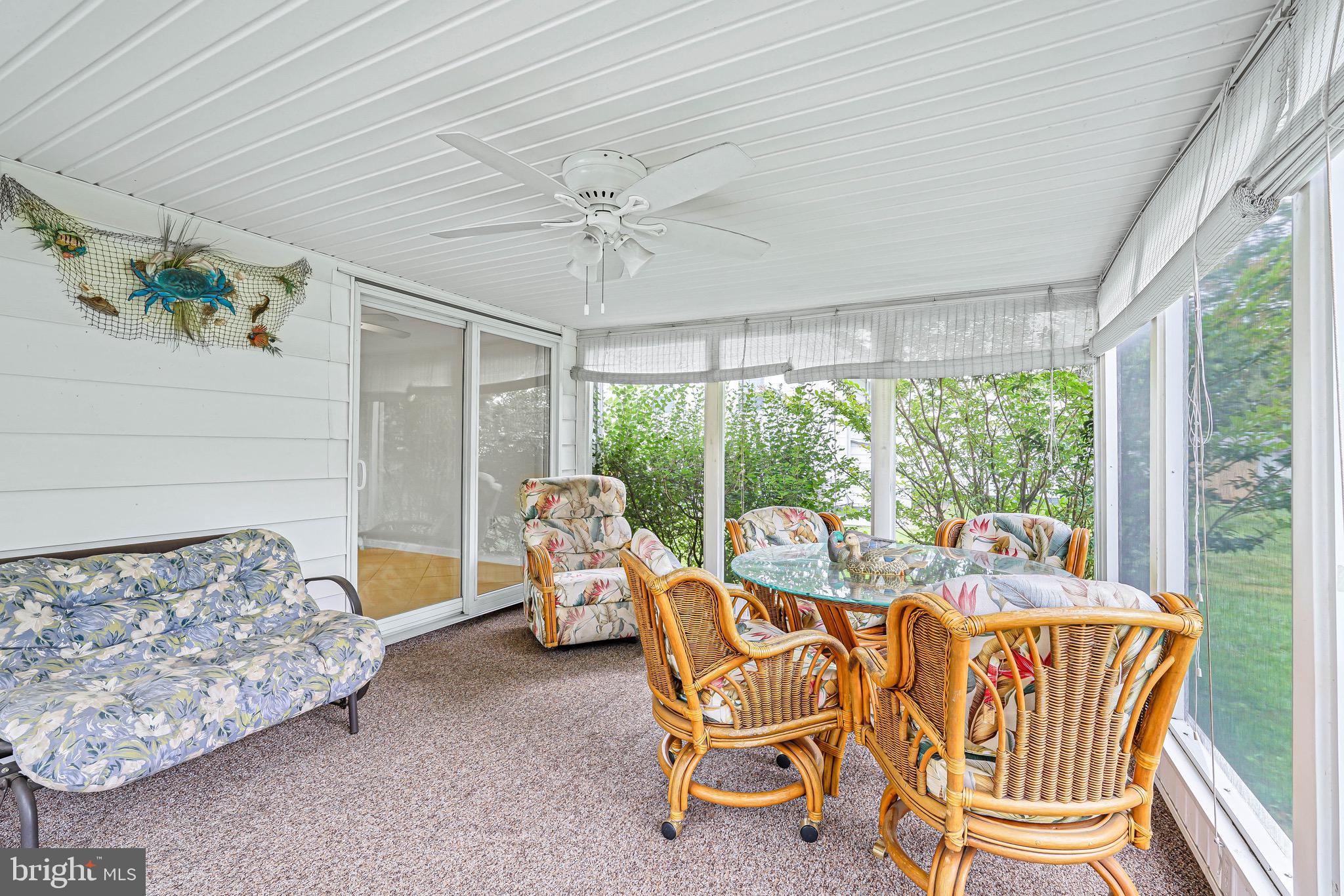 HOLLY HALL - Residential