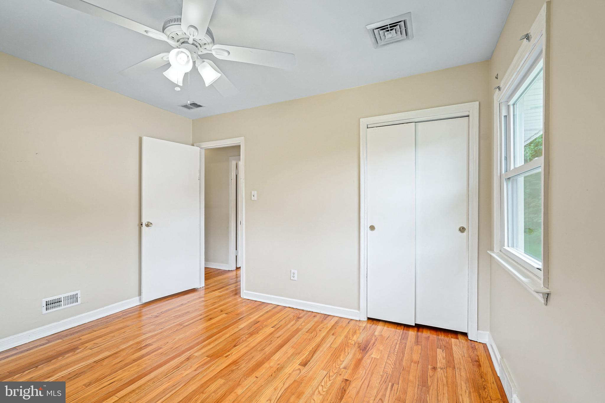 HOLLY HALL - Residential