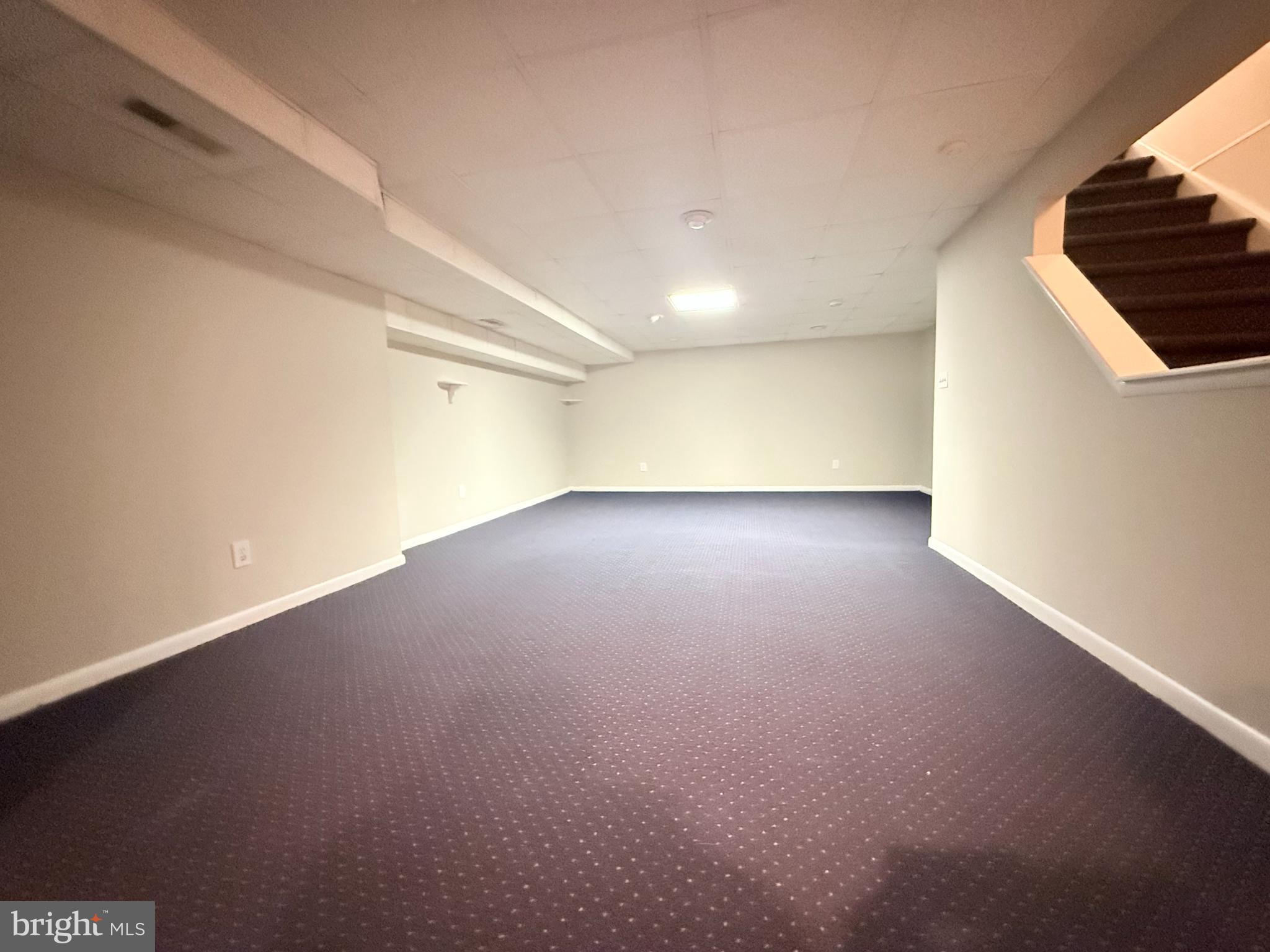 MAKEFIELD GLEN - Residential Lease