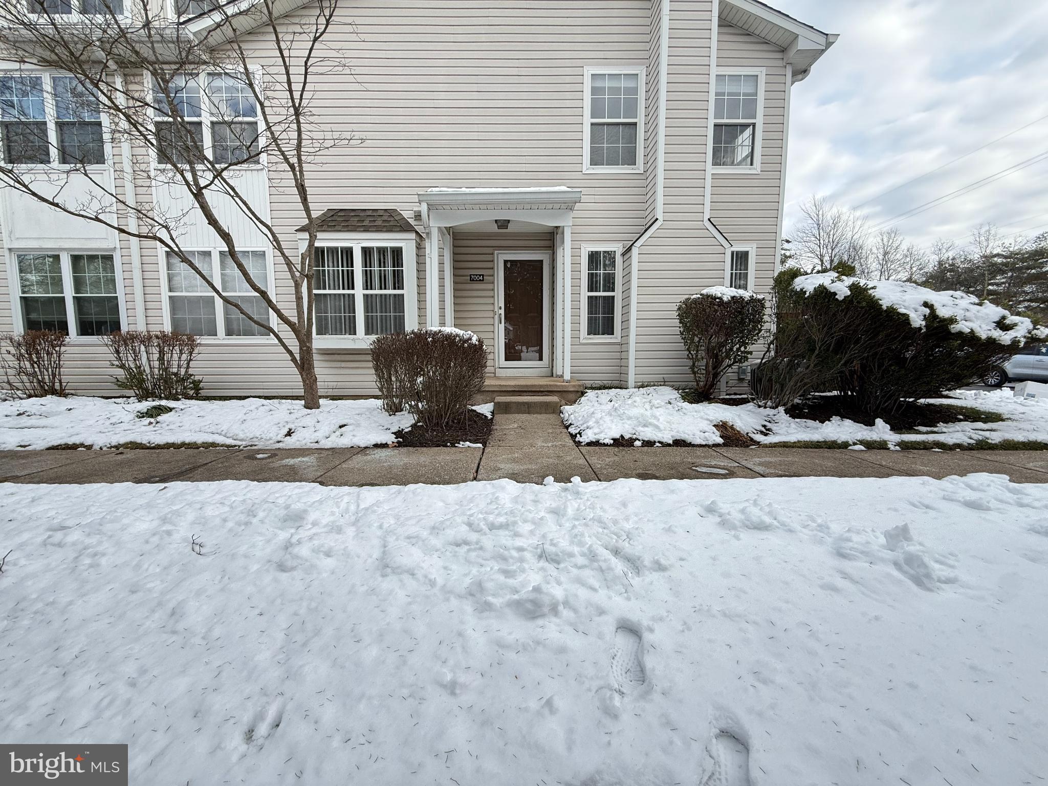 MAKEFIELD GLEN - Residential Lease