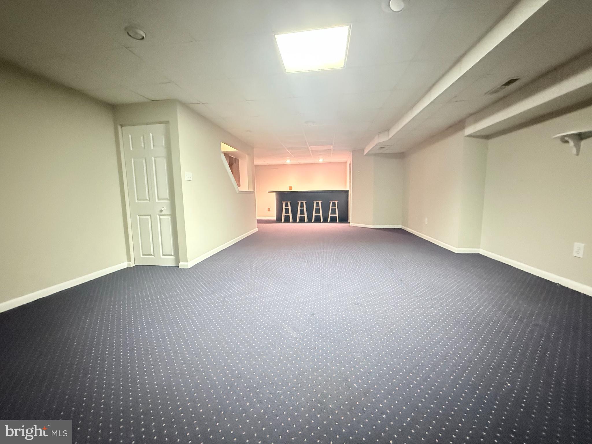 MAKEFIELD GLEN - Residential Lease