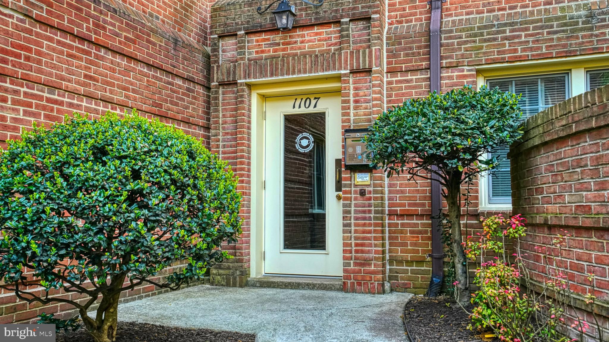 CANAL PLACE - Residential Lease