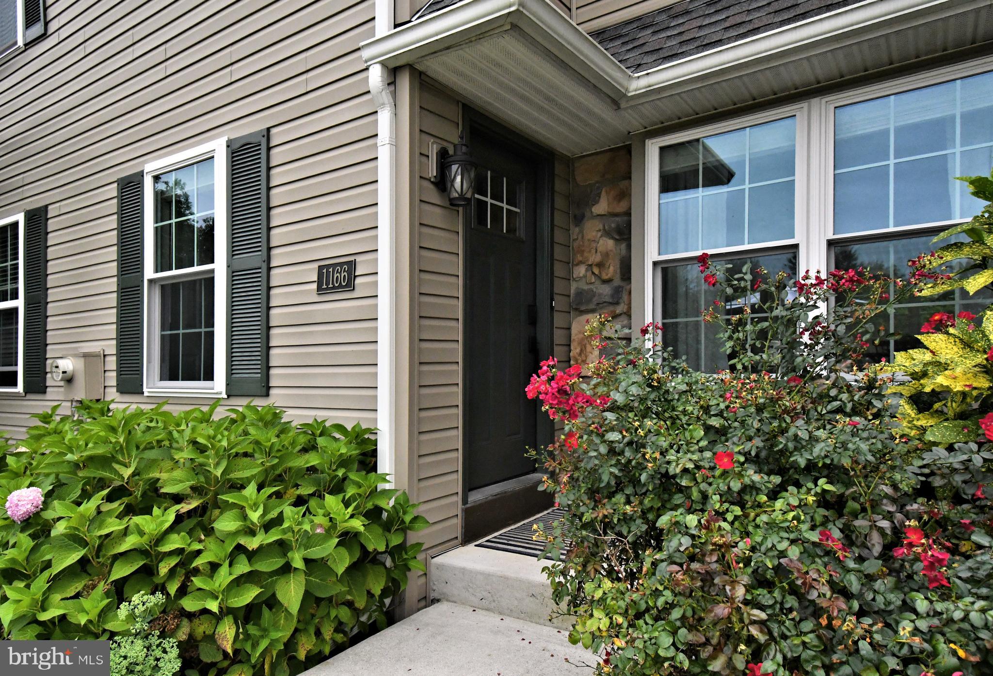 1166 PIN OAK DRIVE