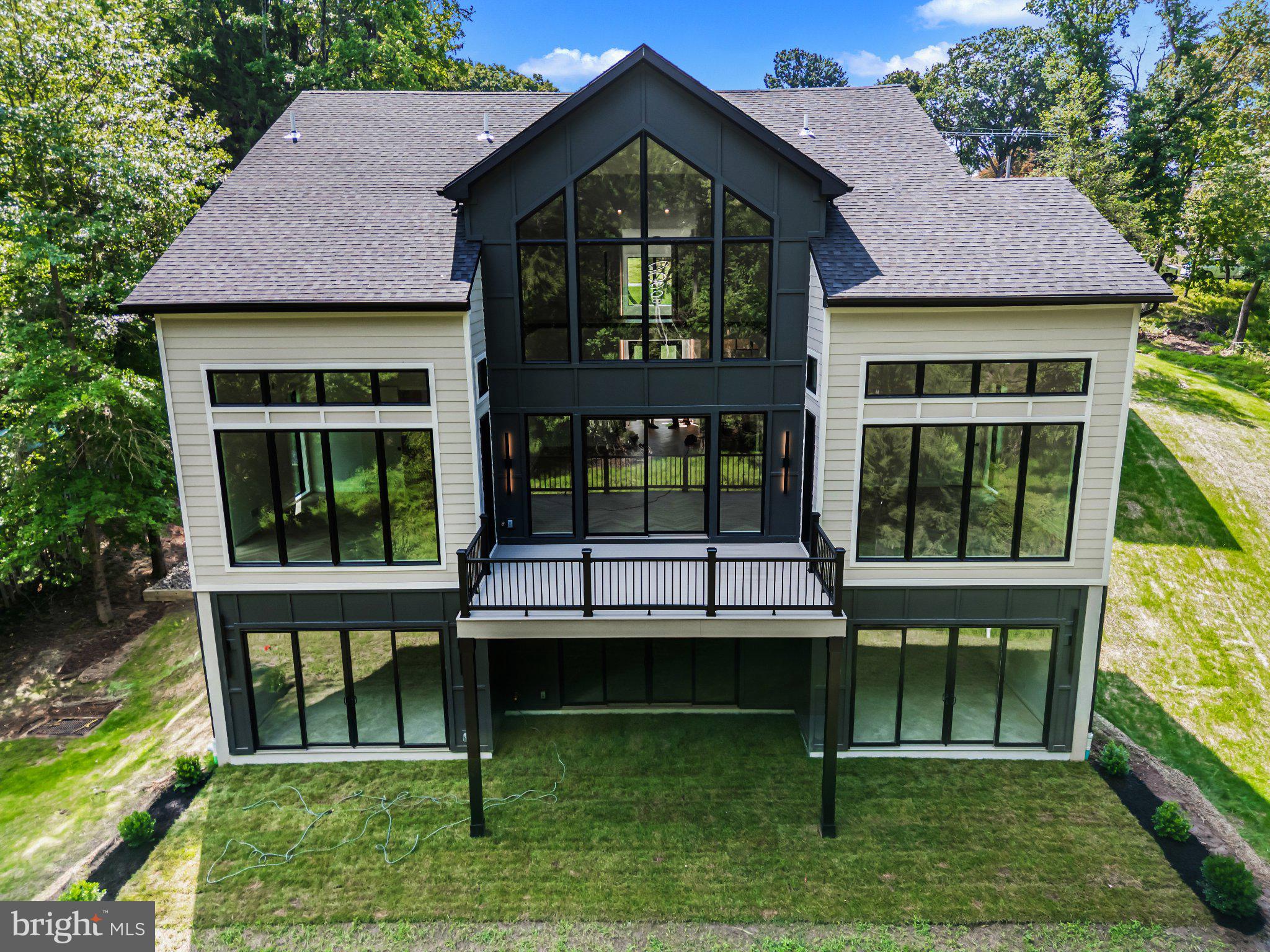 1502 CHINQUAPIN ROAD