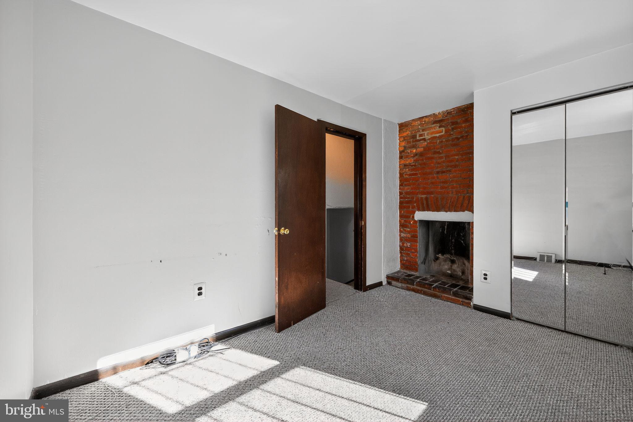 GRADUATE HOSPITAL - Residential