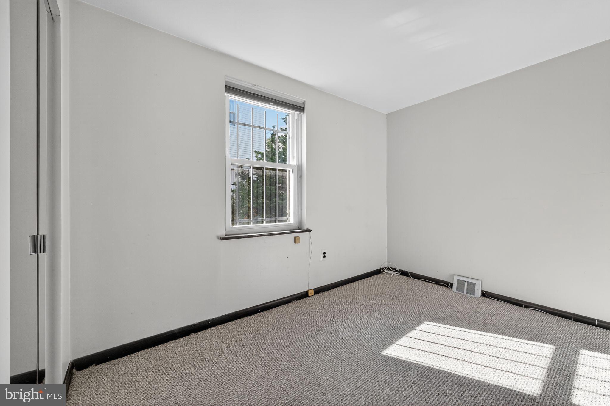 GRADUATE HOSPITAL - Residential