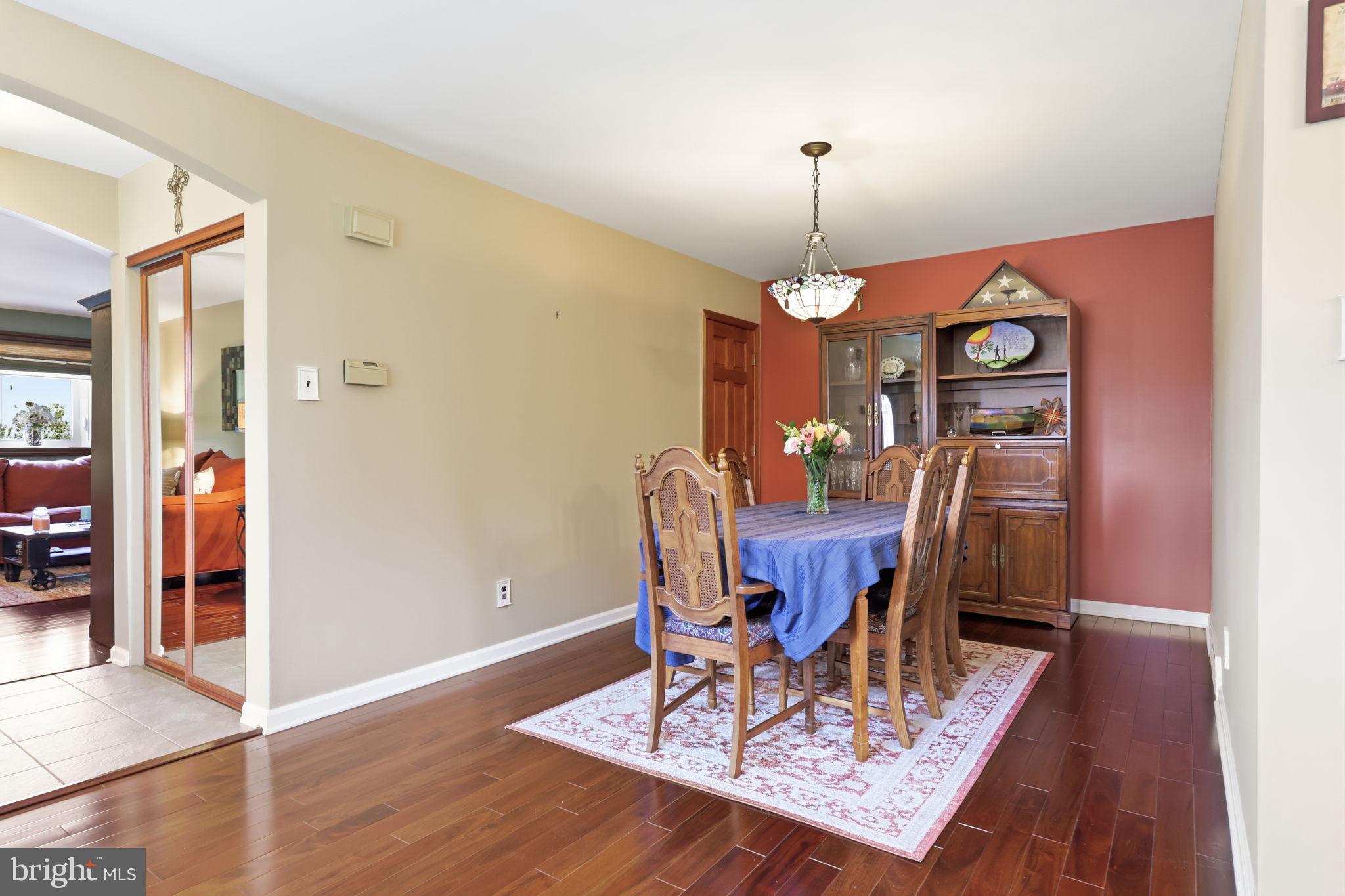 SOMERTON - Residential