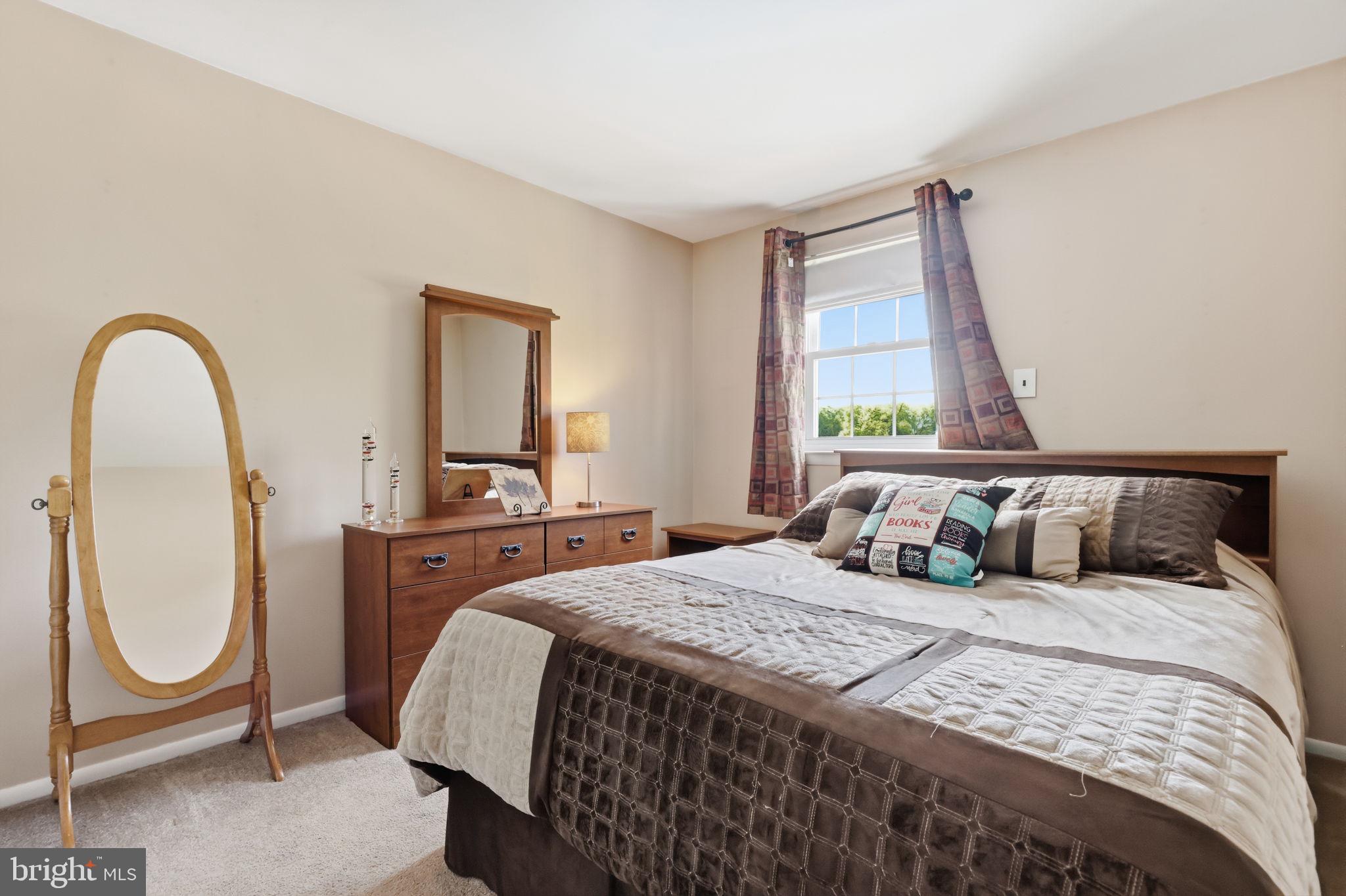 SOMERTON - Residential