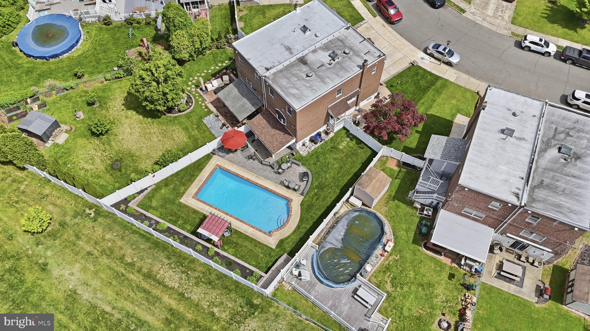 SOMERTON - Residential