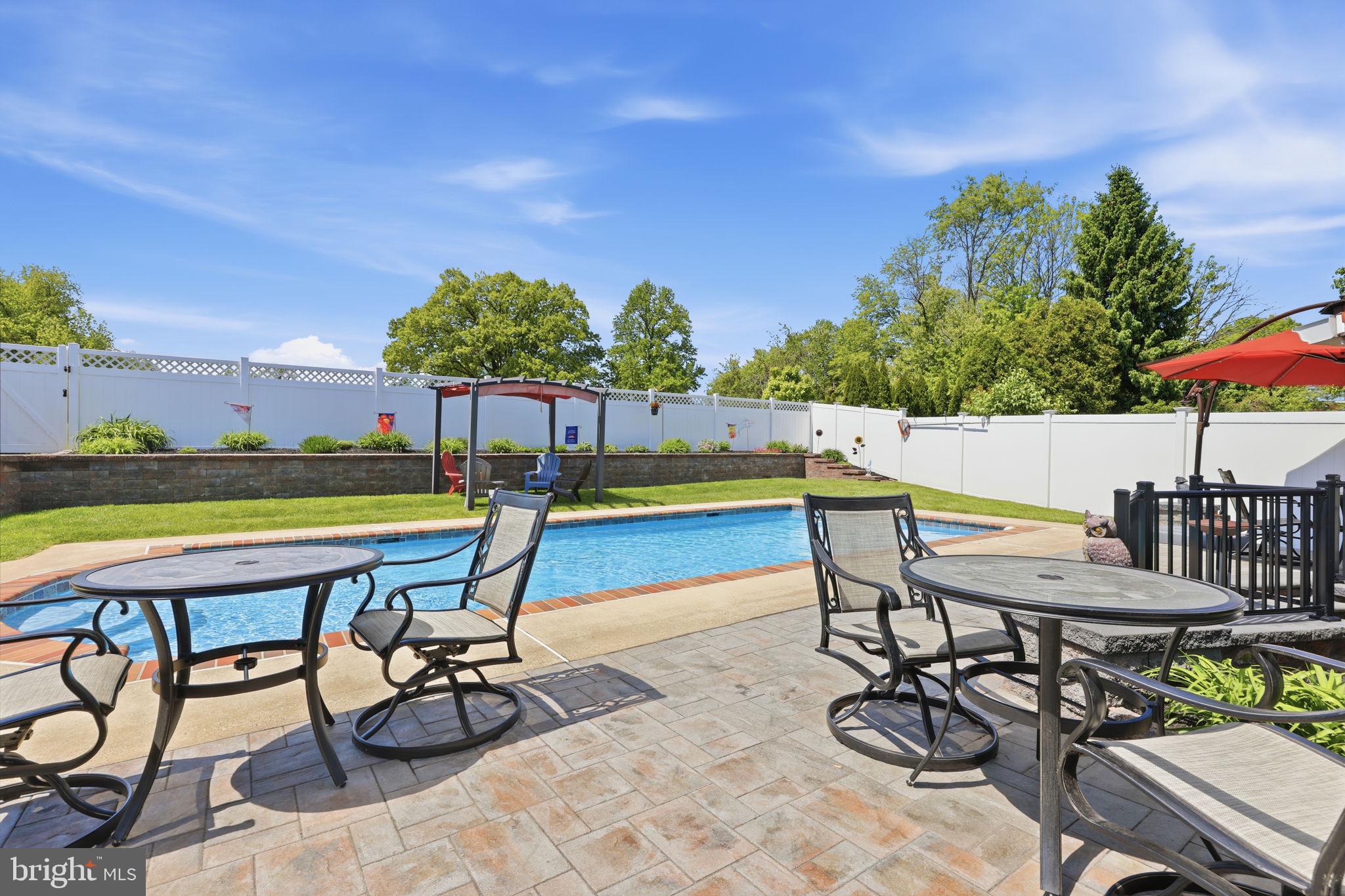 SOMERTON - Residential