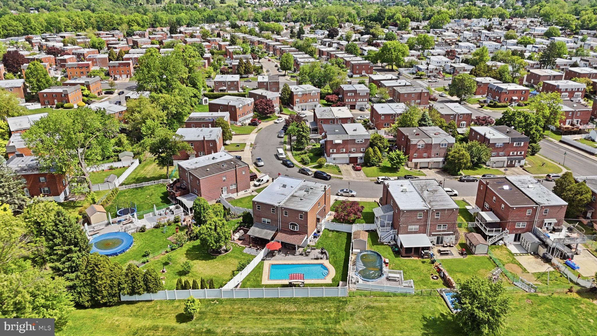 SOMERTON - Residential