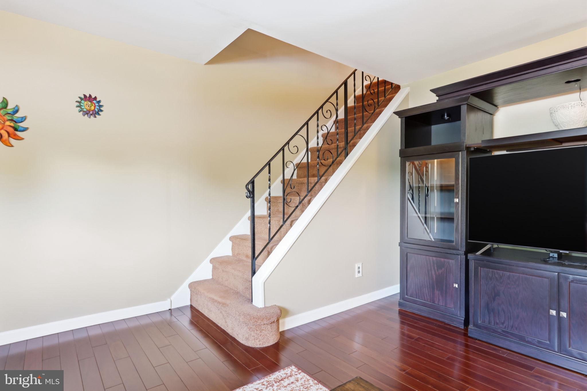 SOMERTON - Residential