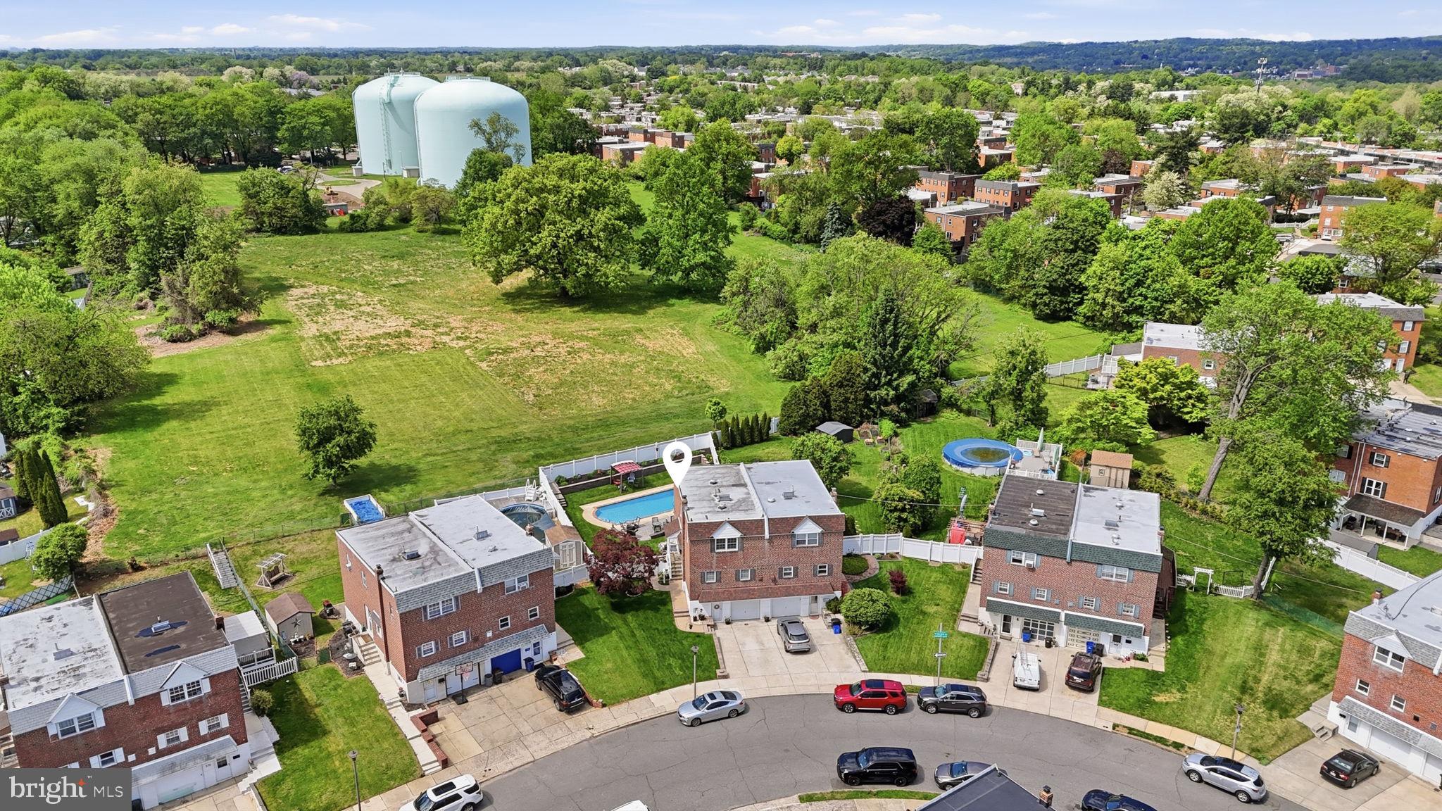 SOMERTON - Residential