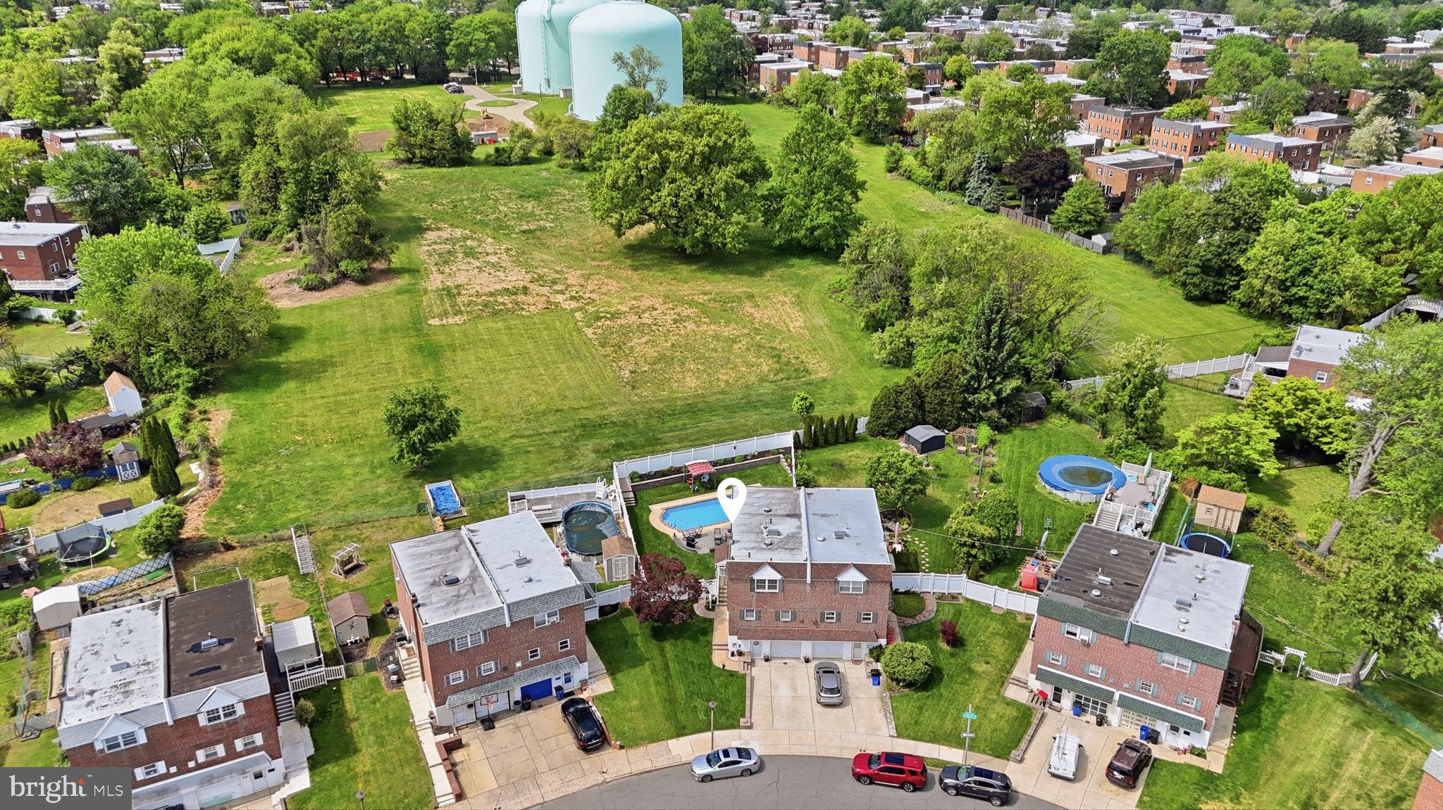 SOMERTON - Residential