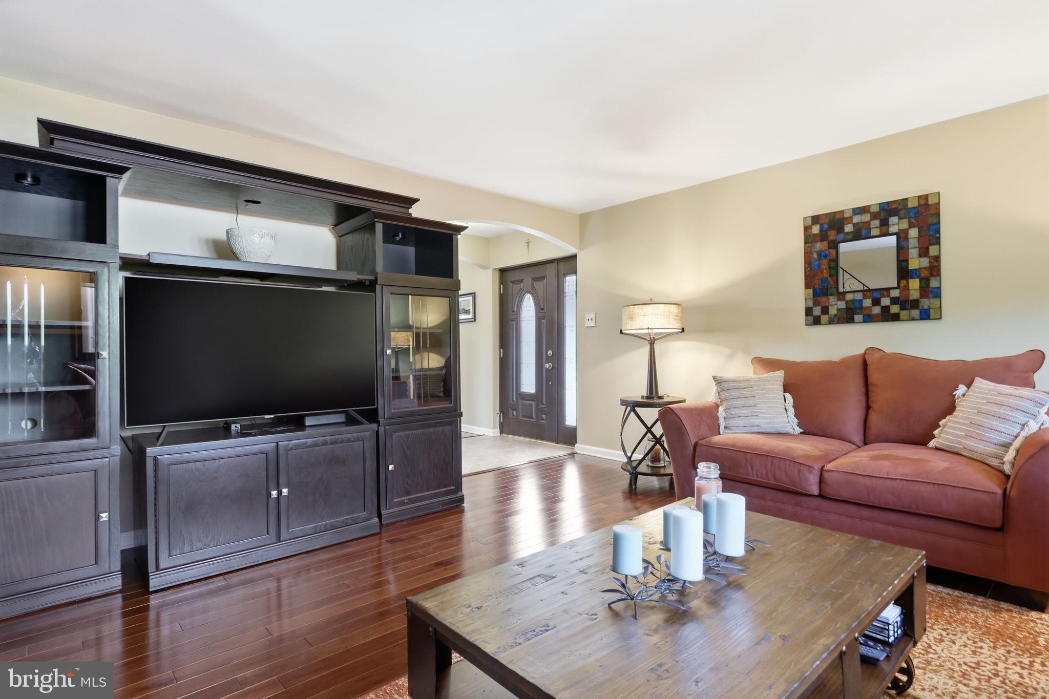 SOMERTON - Residential