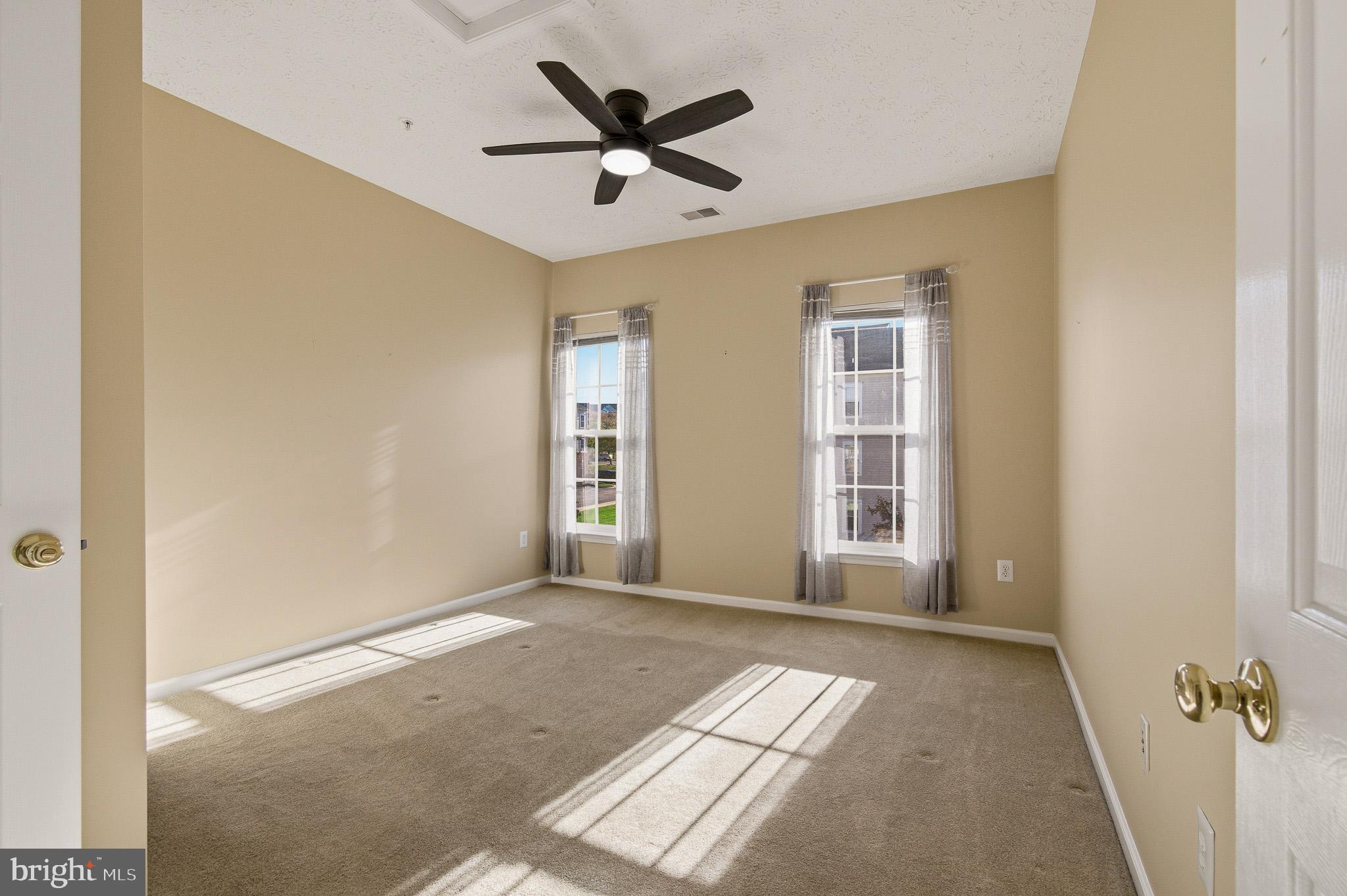 PINEY ORCHARD - Residential