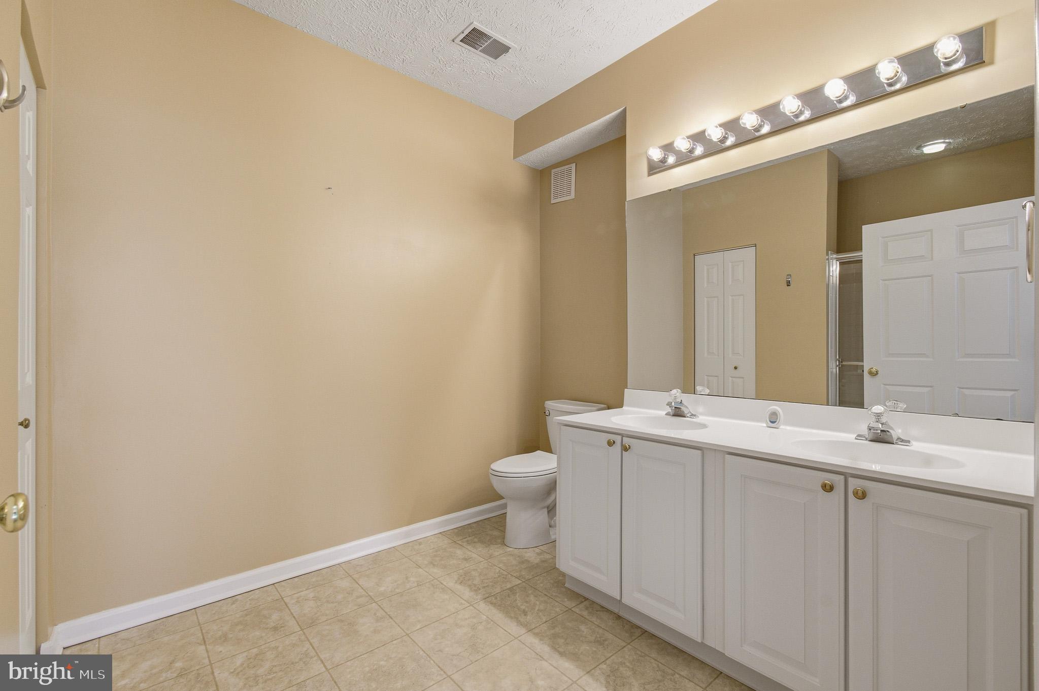 PINEY ORCHARD - Residential