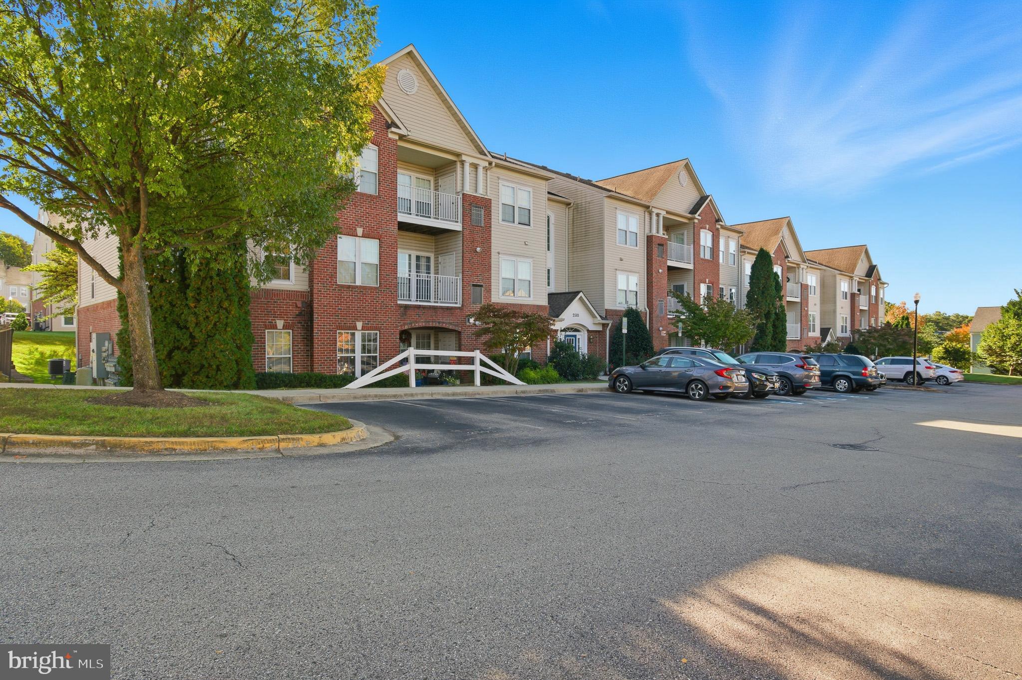 2503 AMBER ORCHARD COURT W 303