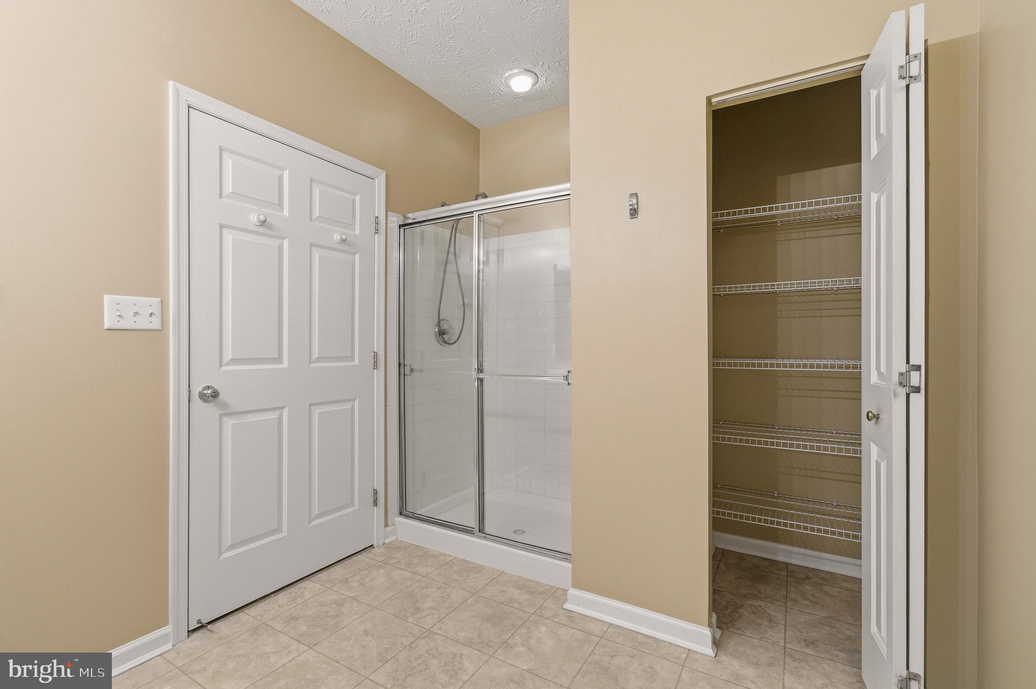 PINEY ORCHARD - Residential