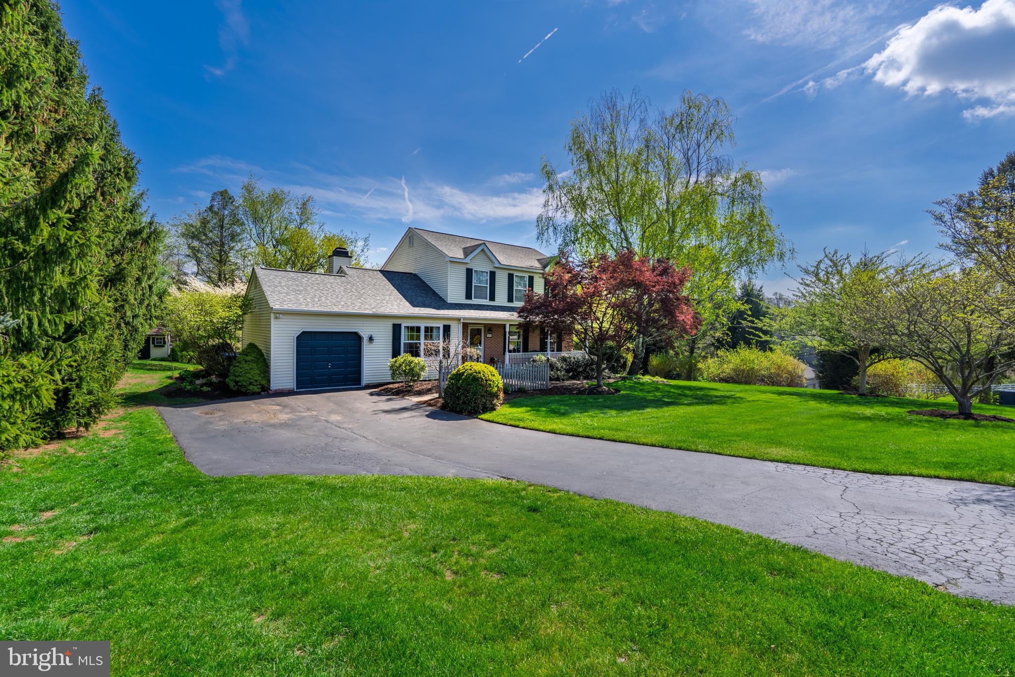 FOX KNOLL - Residential