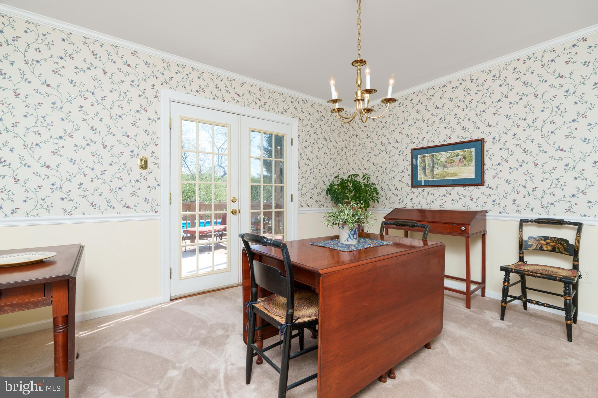 FOX KNOLL - Residential