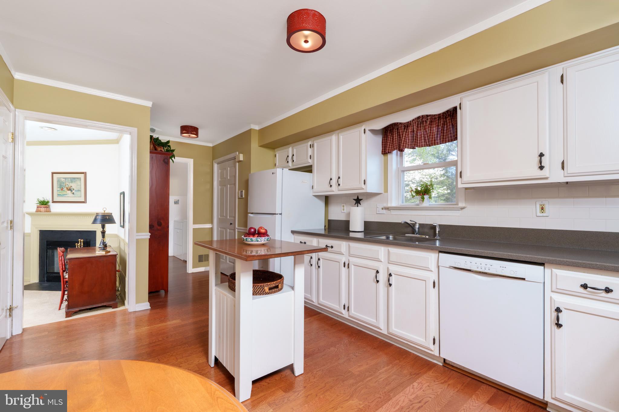 FOX KNOLL - Residential