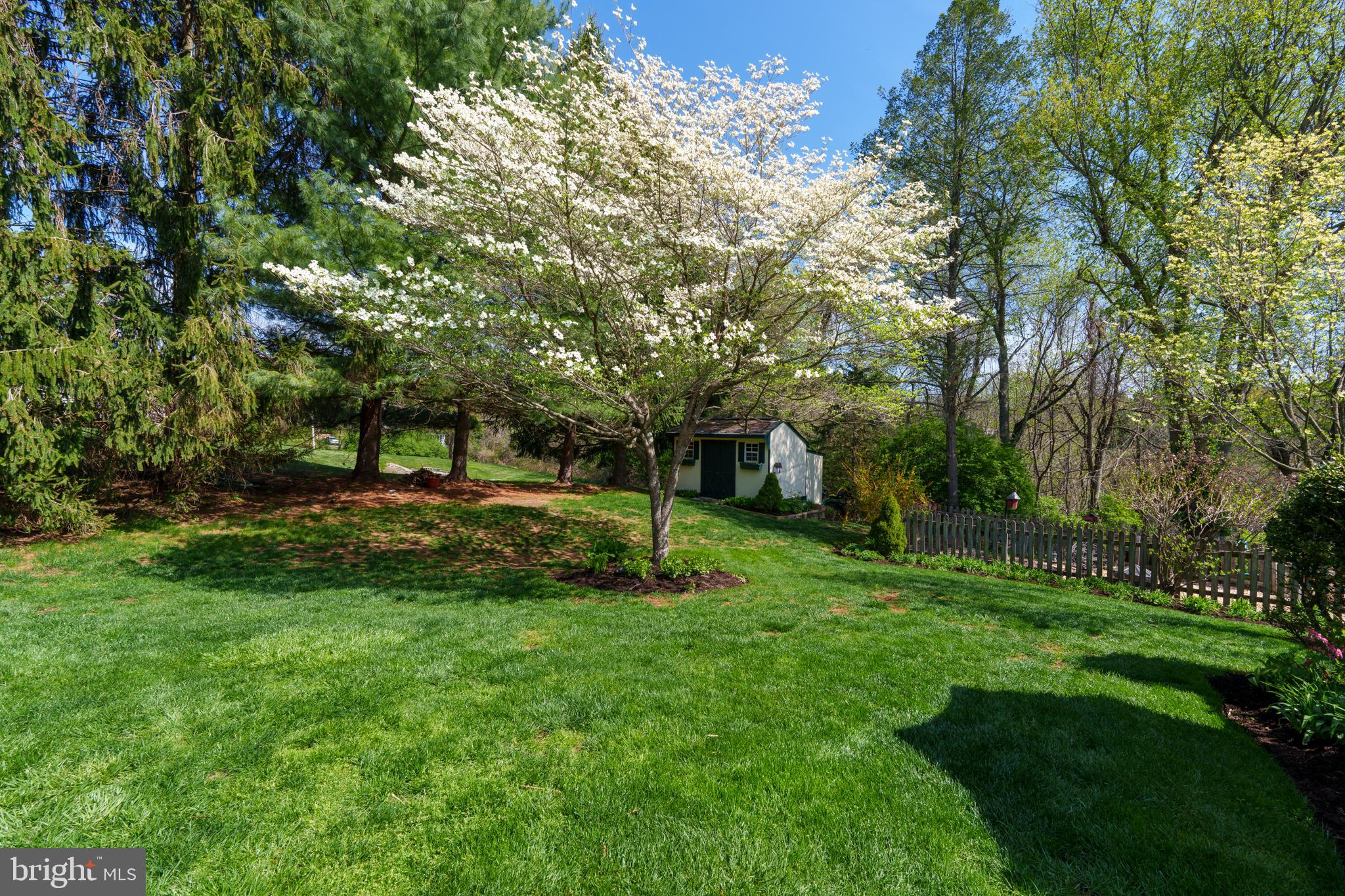 FOX KNOLL - Residential