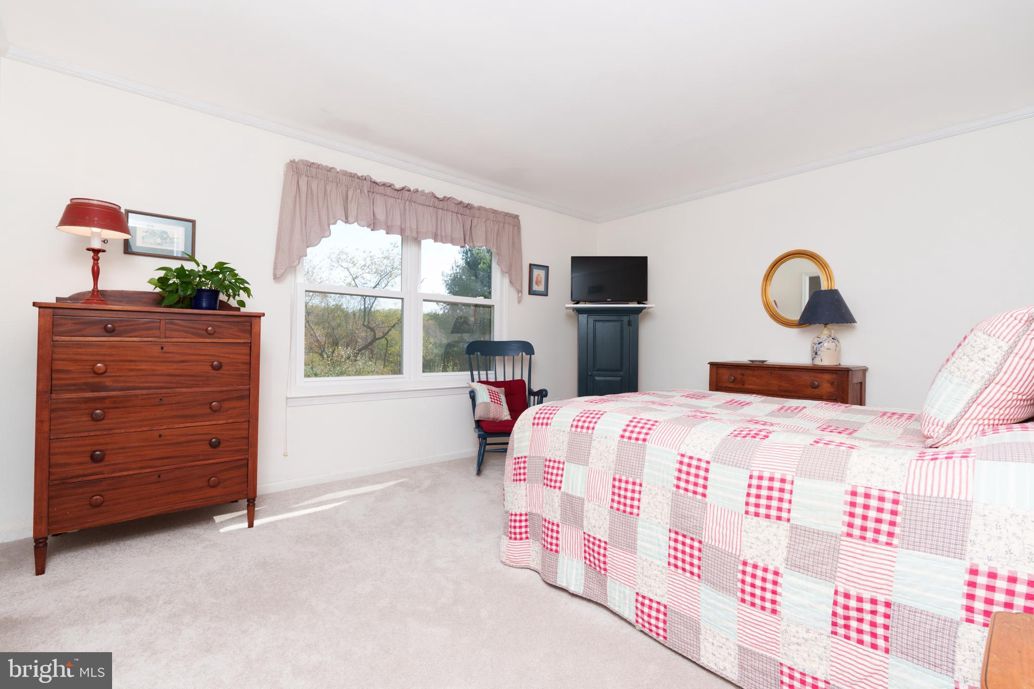 FOX KNOLL - Residential