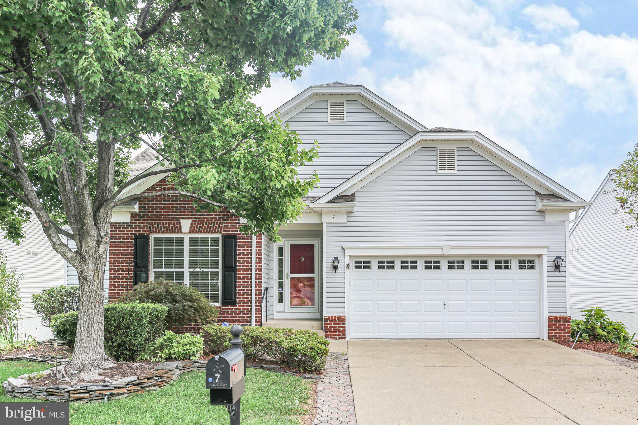 FALLS RUN - Residential Lease