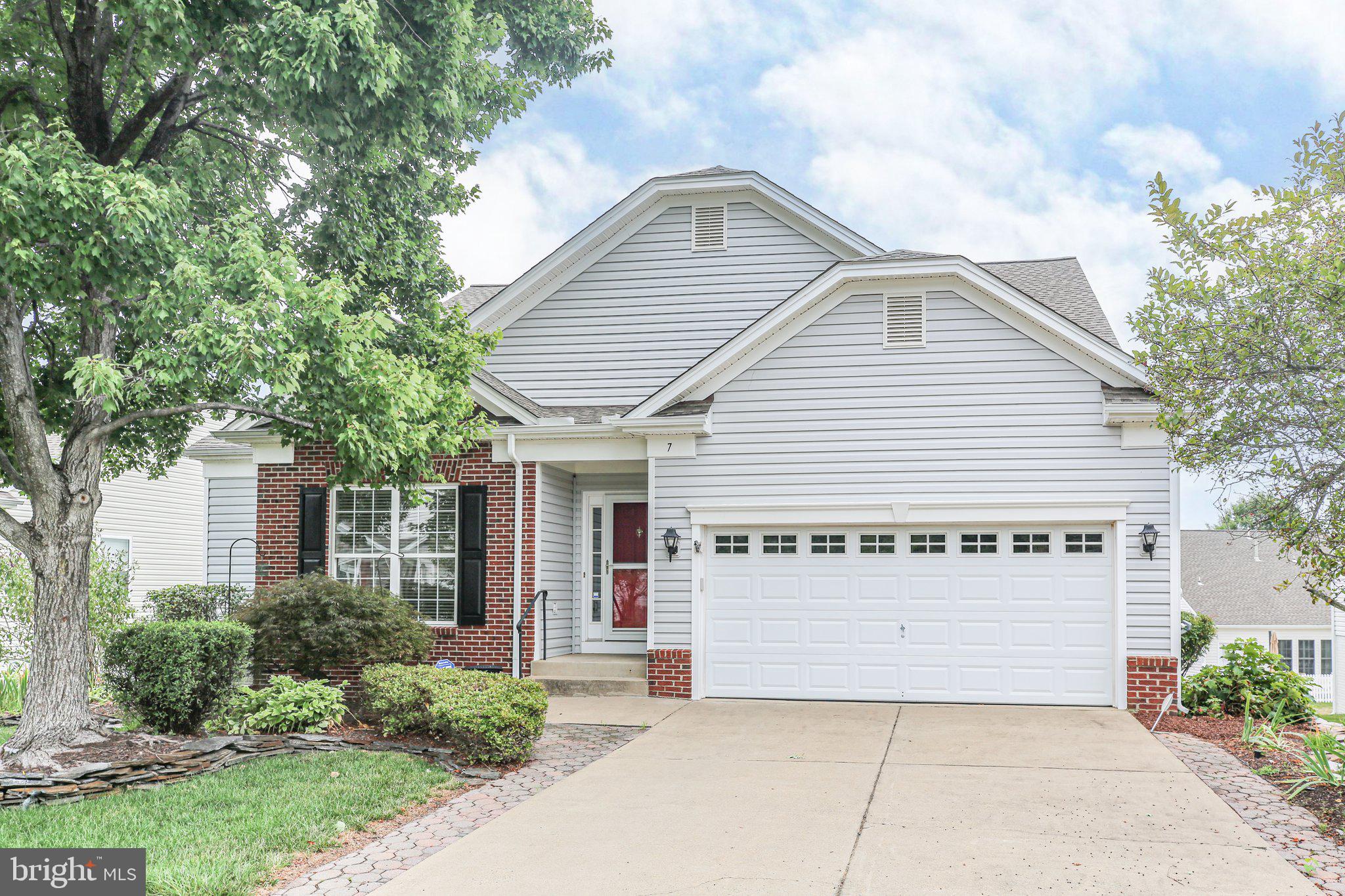 FALLS RUN - Residential Lease