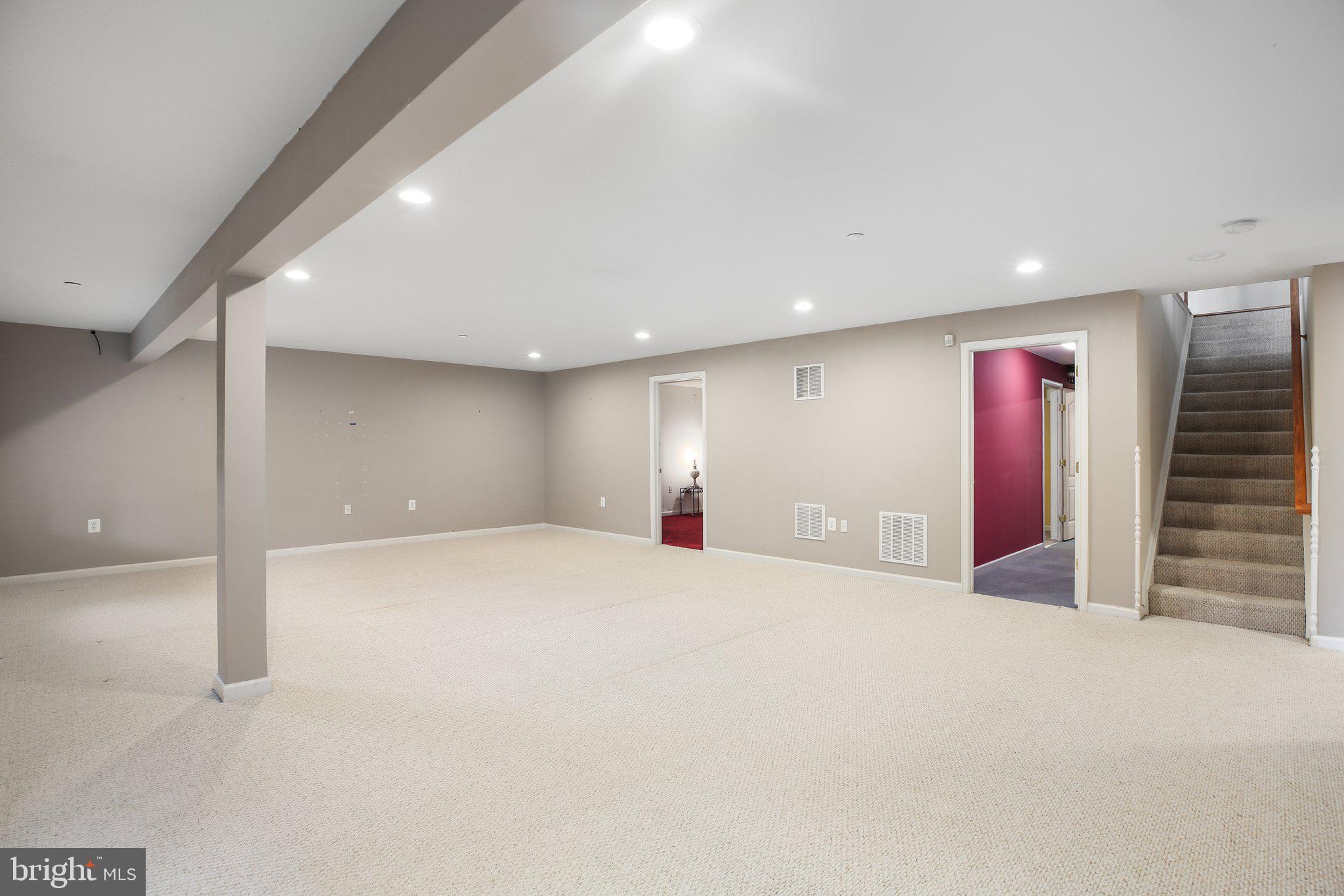 FALLS RUN - Residential Lease