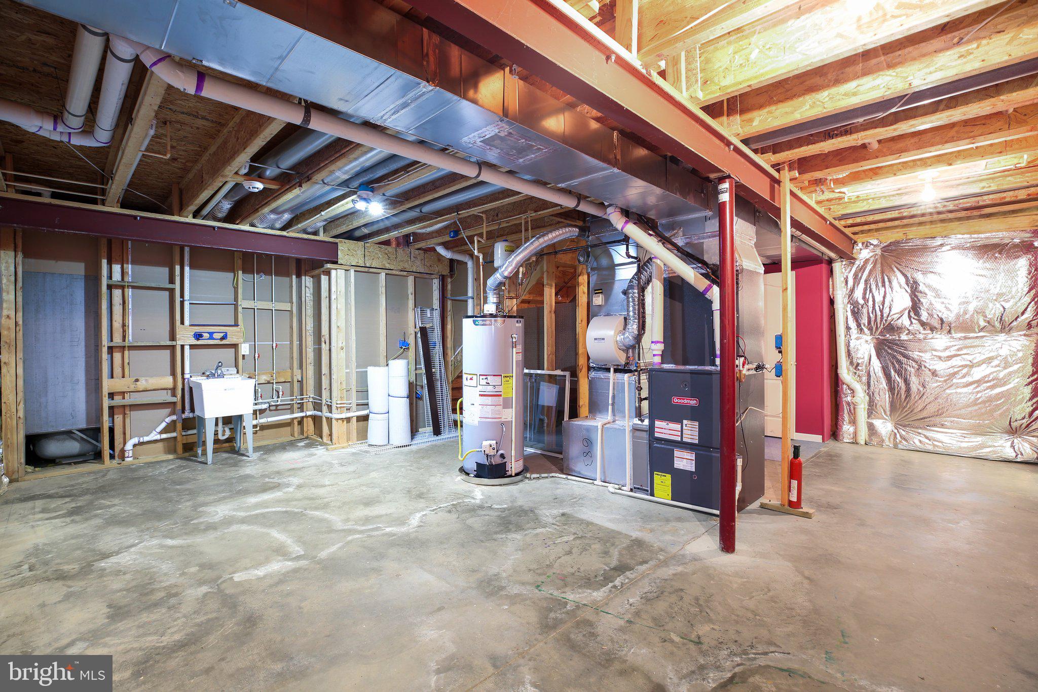 FALLS RUN - Residential Lease