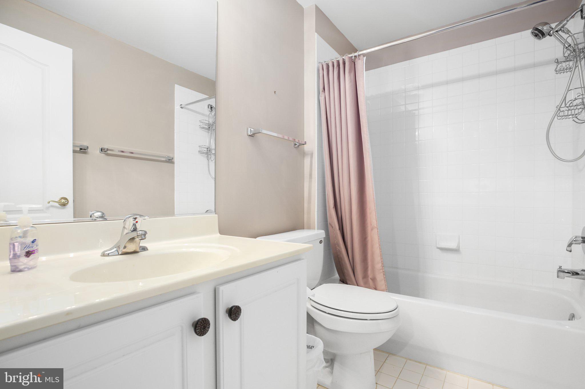 FALLS RUN - Residential Lease